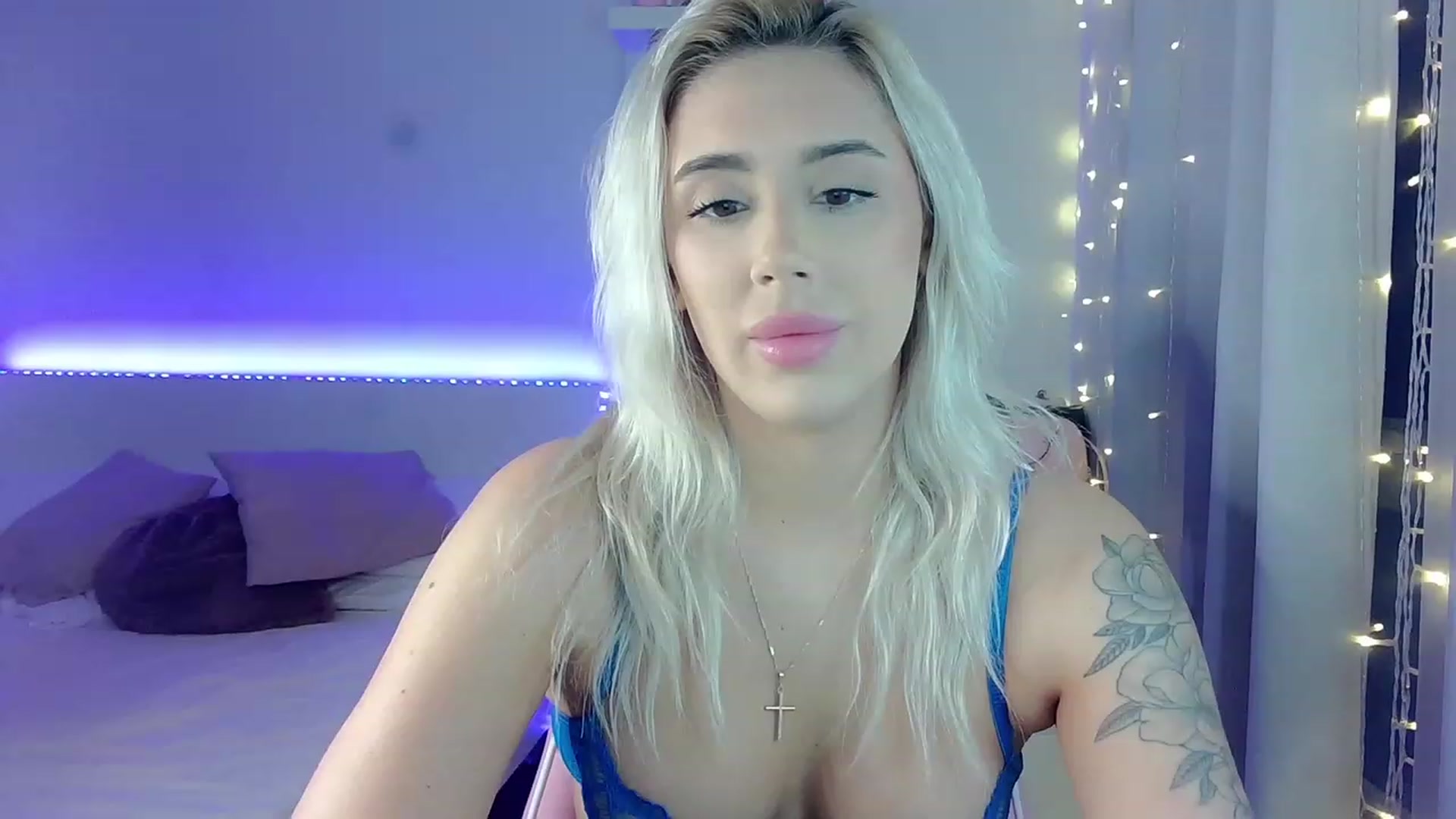 Gallery image thumbnail from BarbieAmy's myfreecams stream on, 09/26/2023, 01:34 image 9 of 20