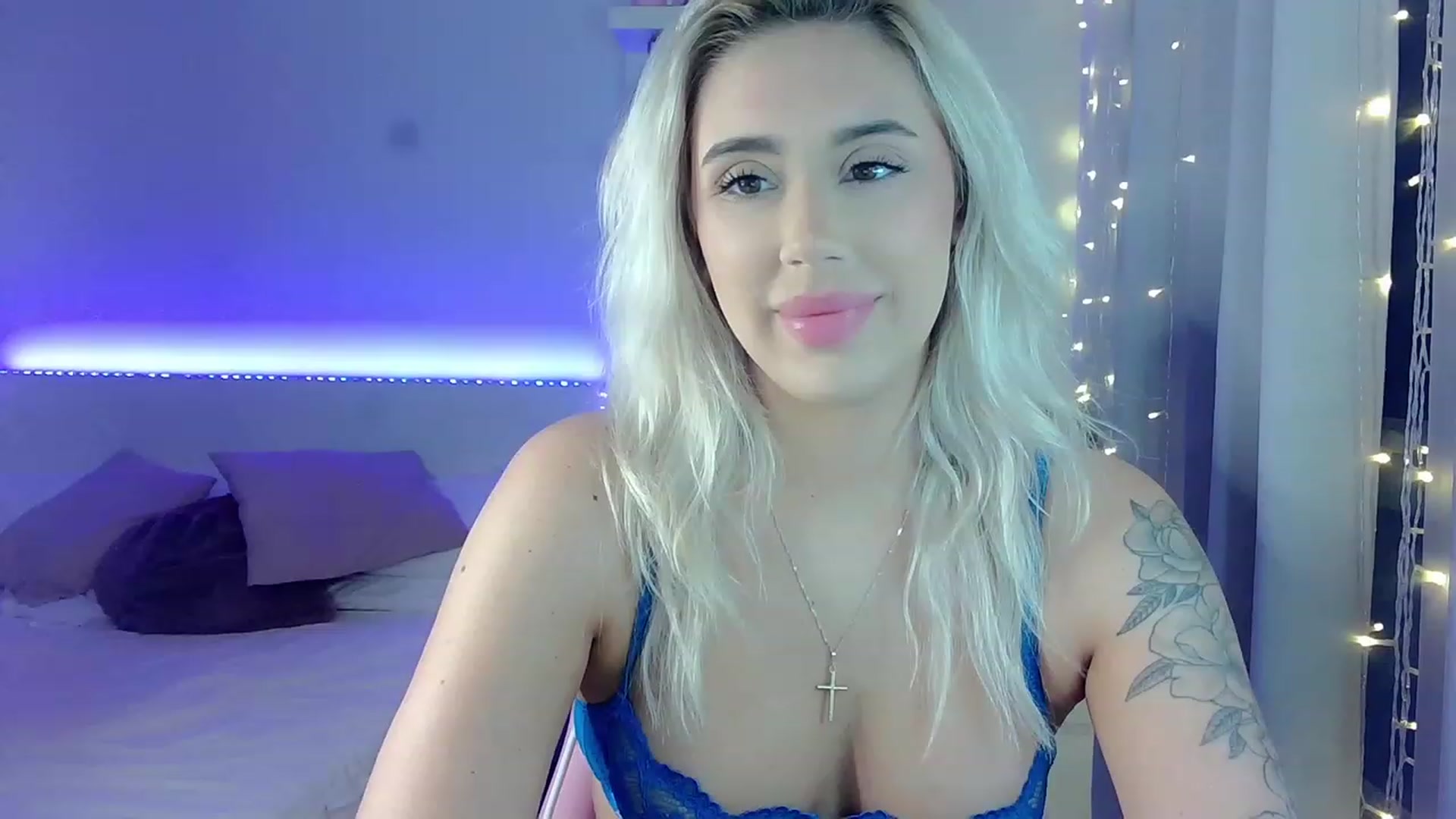 Gallery image thumbnail from BarbieAmy's myfreecams stream on, 09/26/2023, 01:34 image 7 of 20