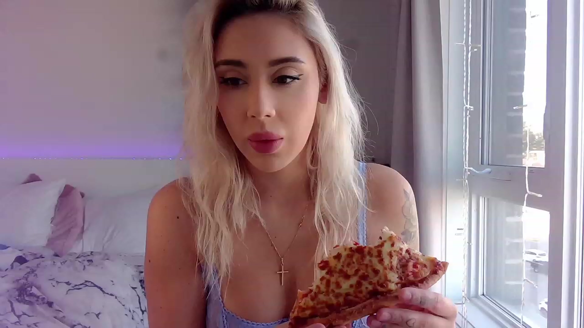 Gallery image thumbnail from BarbieAmy's myfreecams stream on, 10/02/2023, 16:36 image 11 of 20