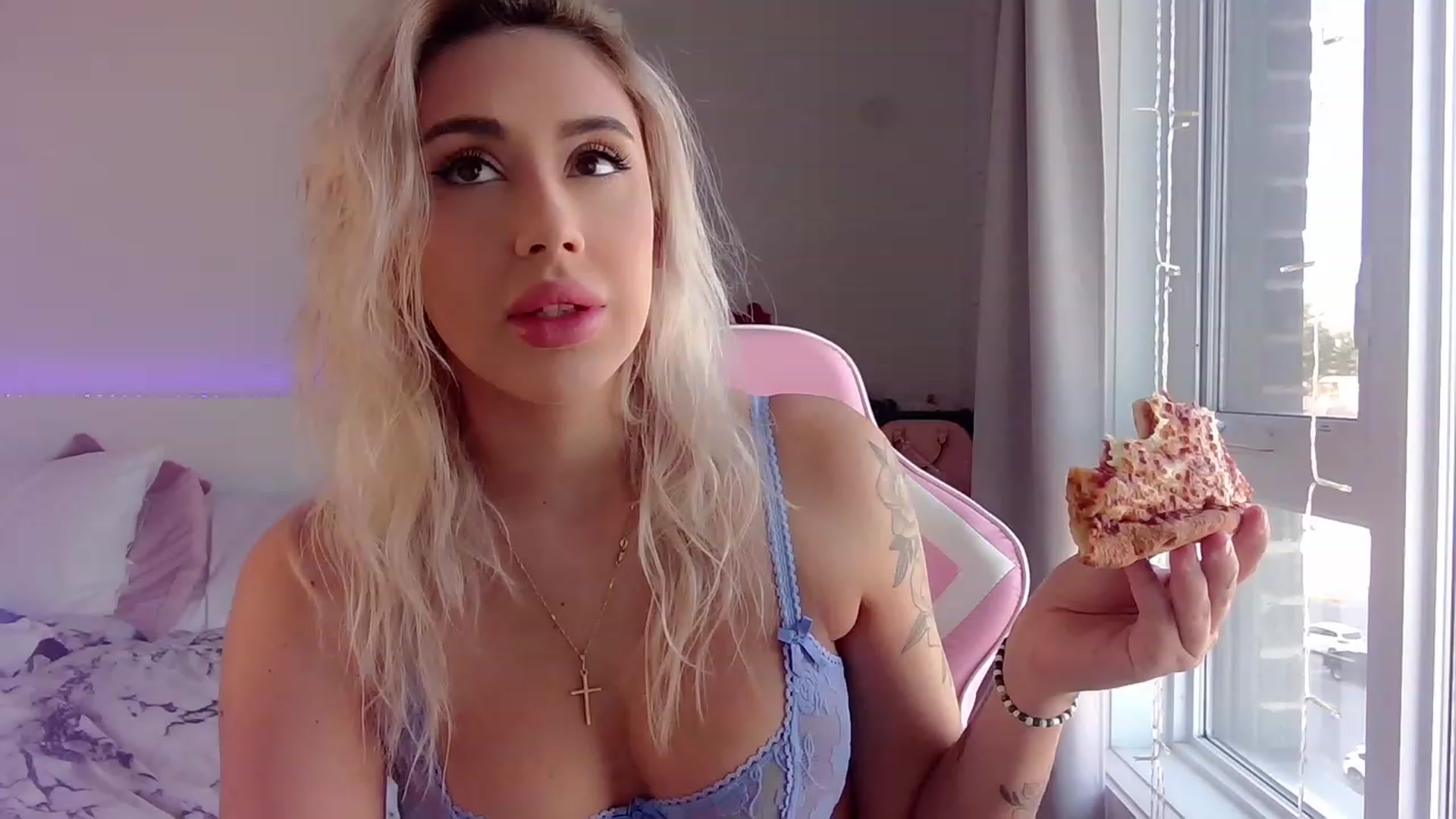 Gallery image thumbnail from BarbieAmy's myfreecams stream on, 10/02/2023, 16:36 image 12 of 20
