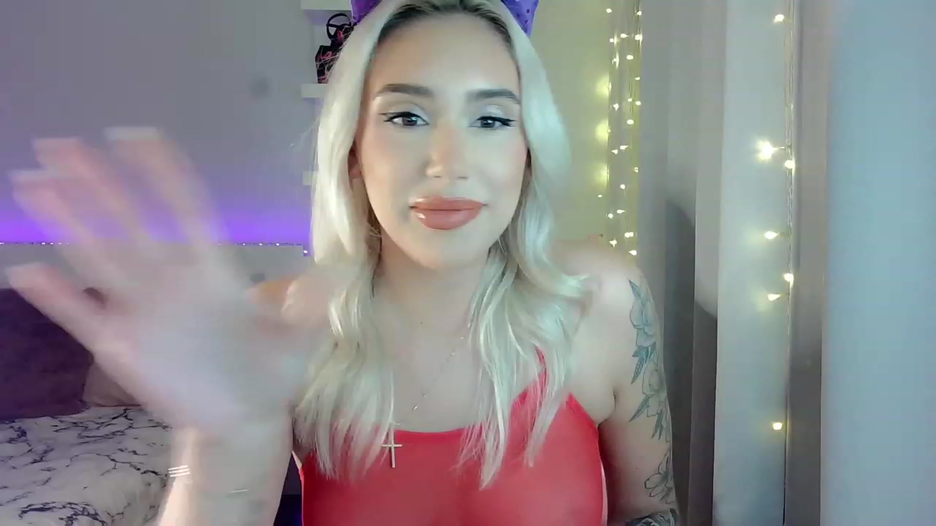 Gallery image thumbnail from BarbieAmy's myfreecams stream on, 10/28/2023, 01:40 image 10 of 20