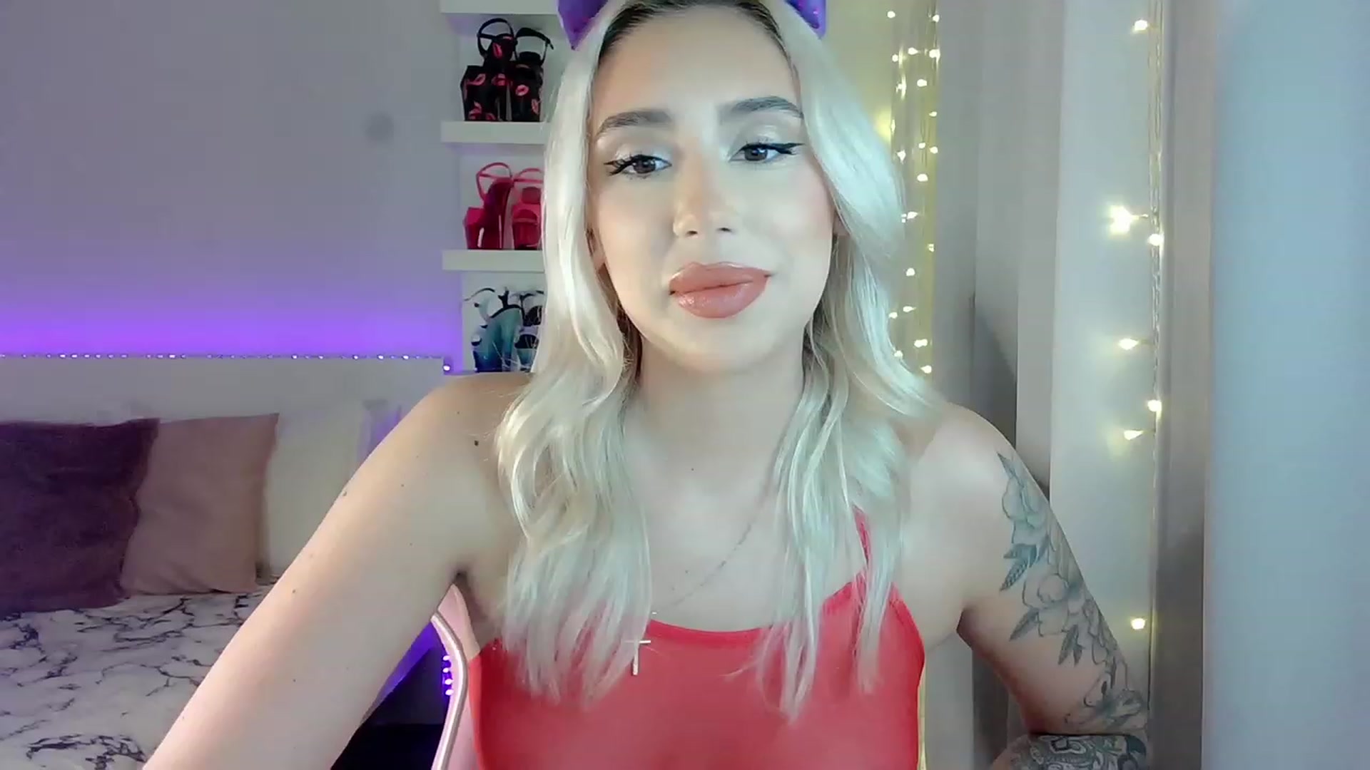 Gallery image thumbnail from BarbieAmy's myfreecams stream on, 10/28/2023, 01:40 image 9 of 20