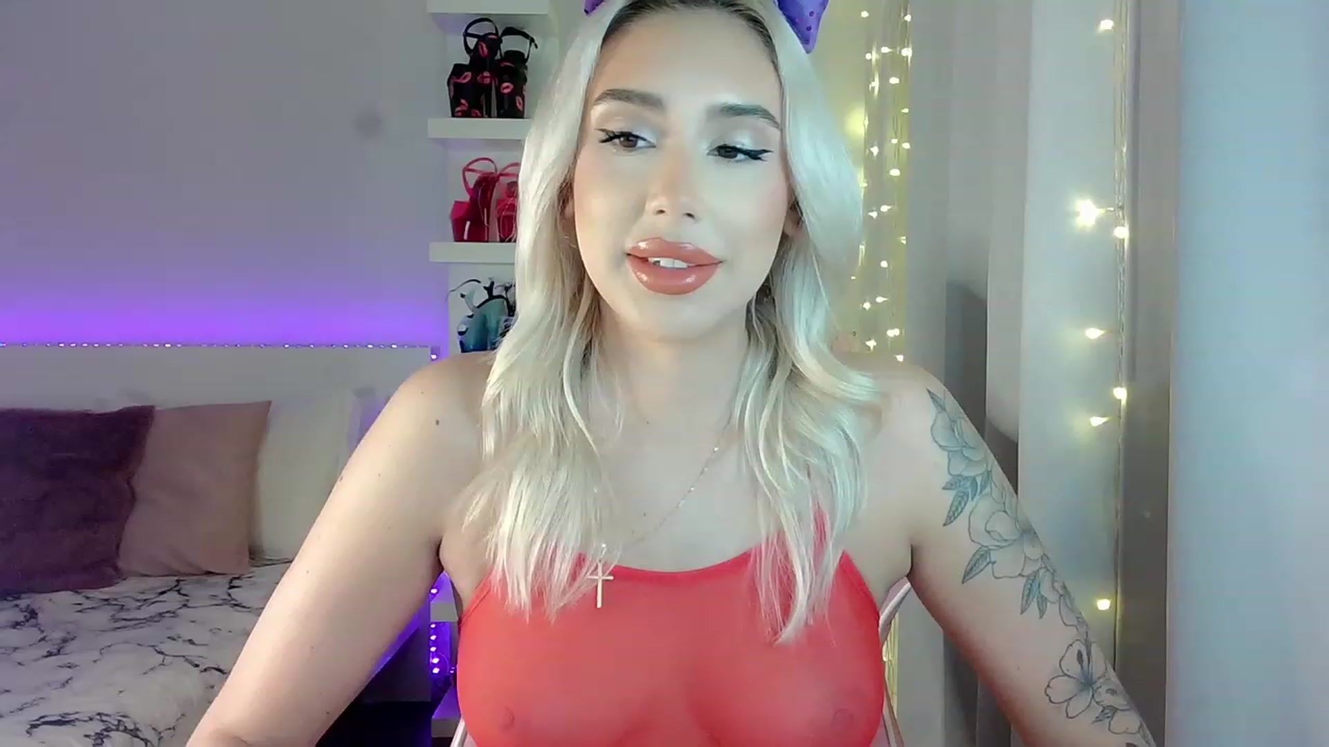 Gallery image thumbnail from BarbieAmy's myfreecams stream on, 10/28/2023, 01:40 image 7 of 20