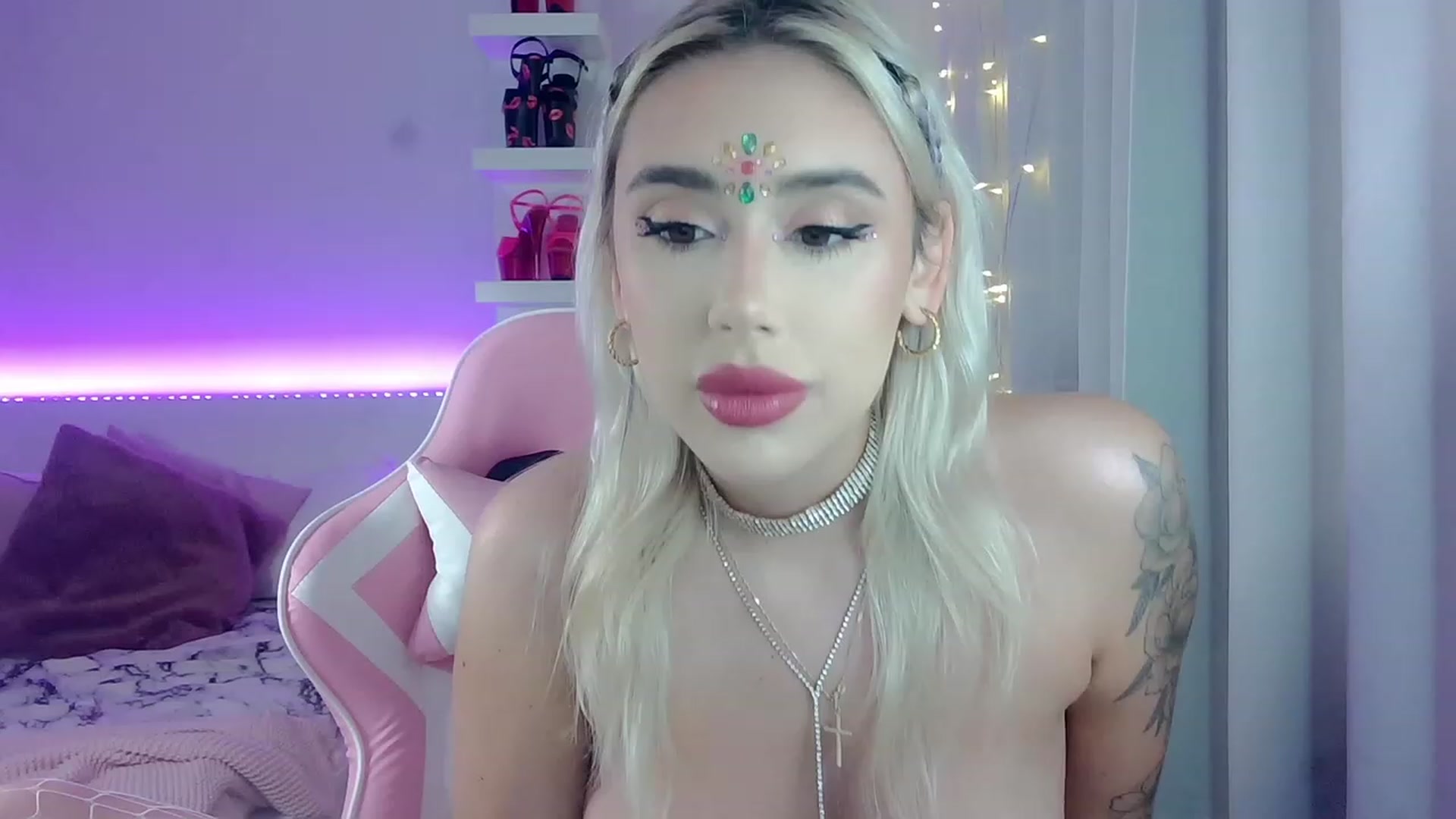 Gallery image thumbnail from BarbieAmy's myfreecams stream on, 10/31/2023, 21:58 image 13 of 20
