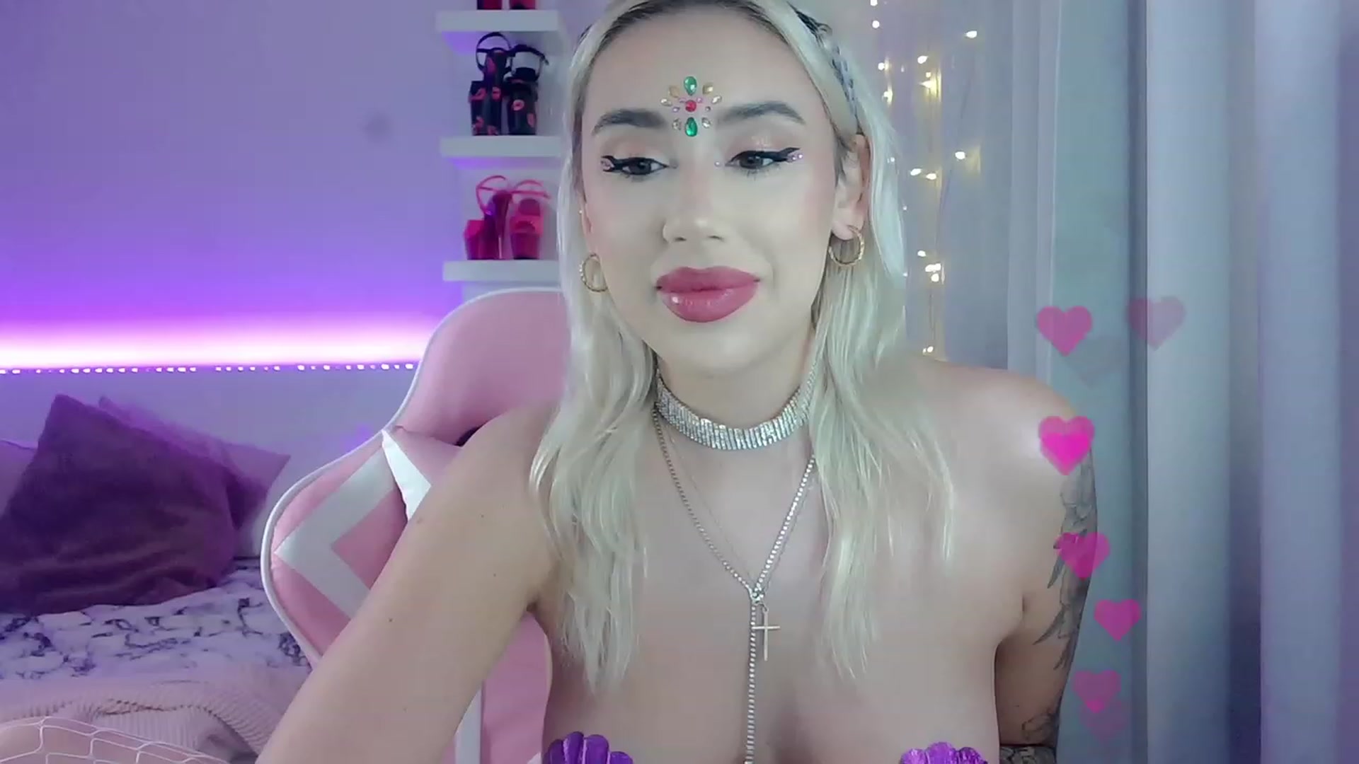 Gallery image thumbnail from BarbieAmy's myfreecams stream on, 10/31/2023, 21:58 image 12 of 20
