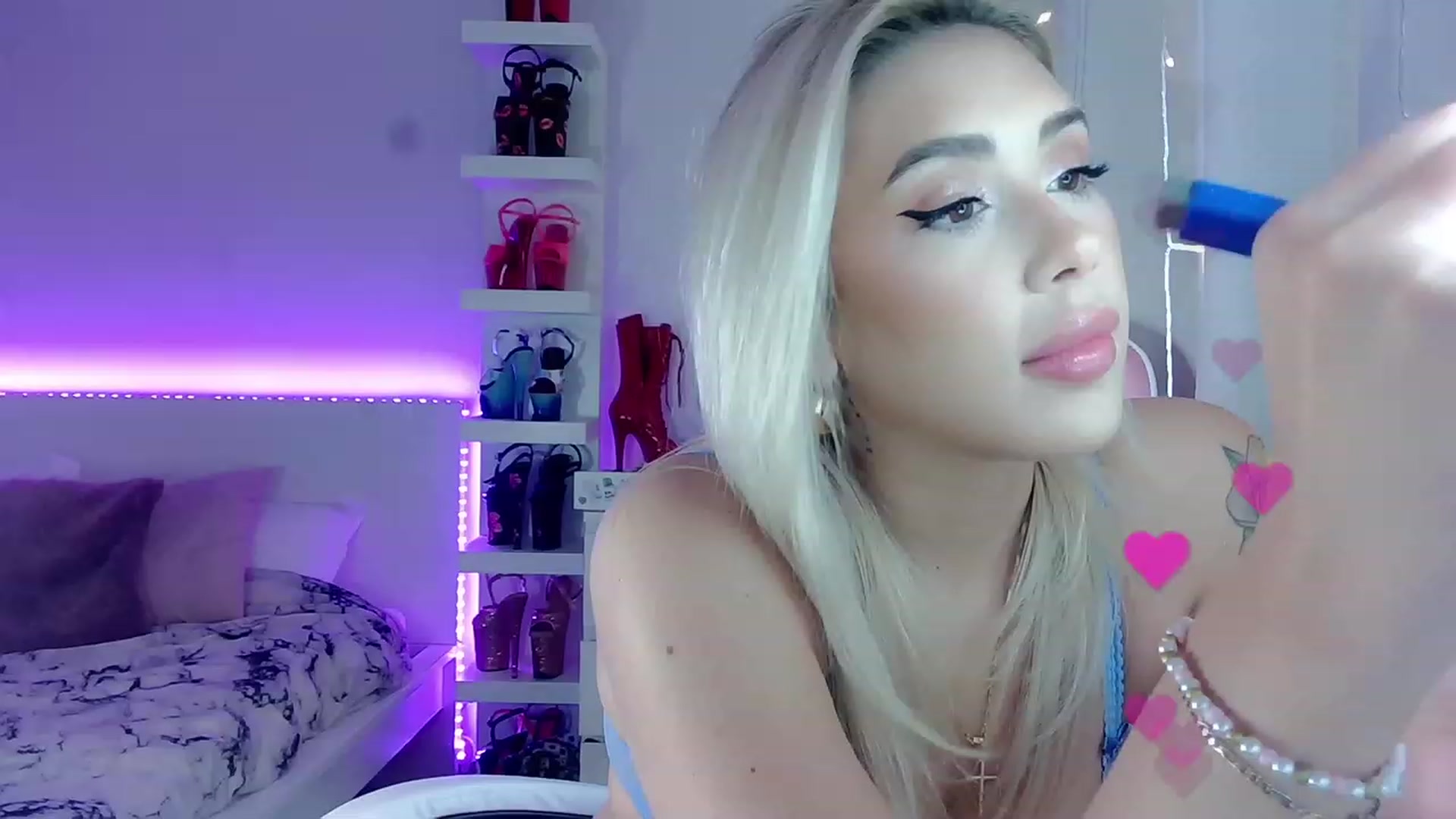 Gallery image thumbnail from BarbieAmy's myfreecams stream on, 11/07/2023, 18:43 image 17 of 20