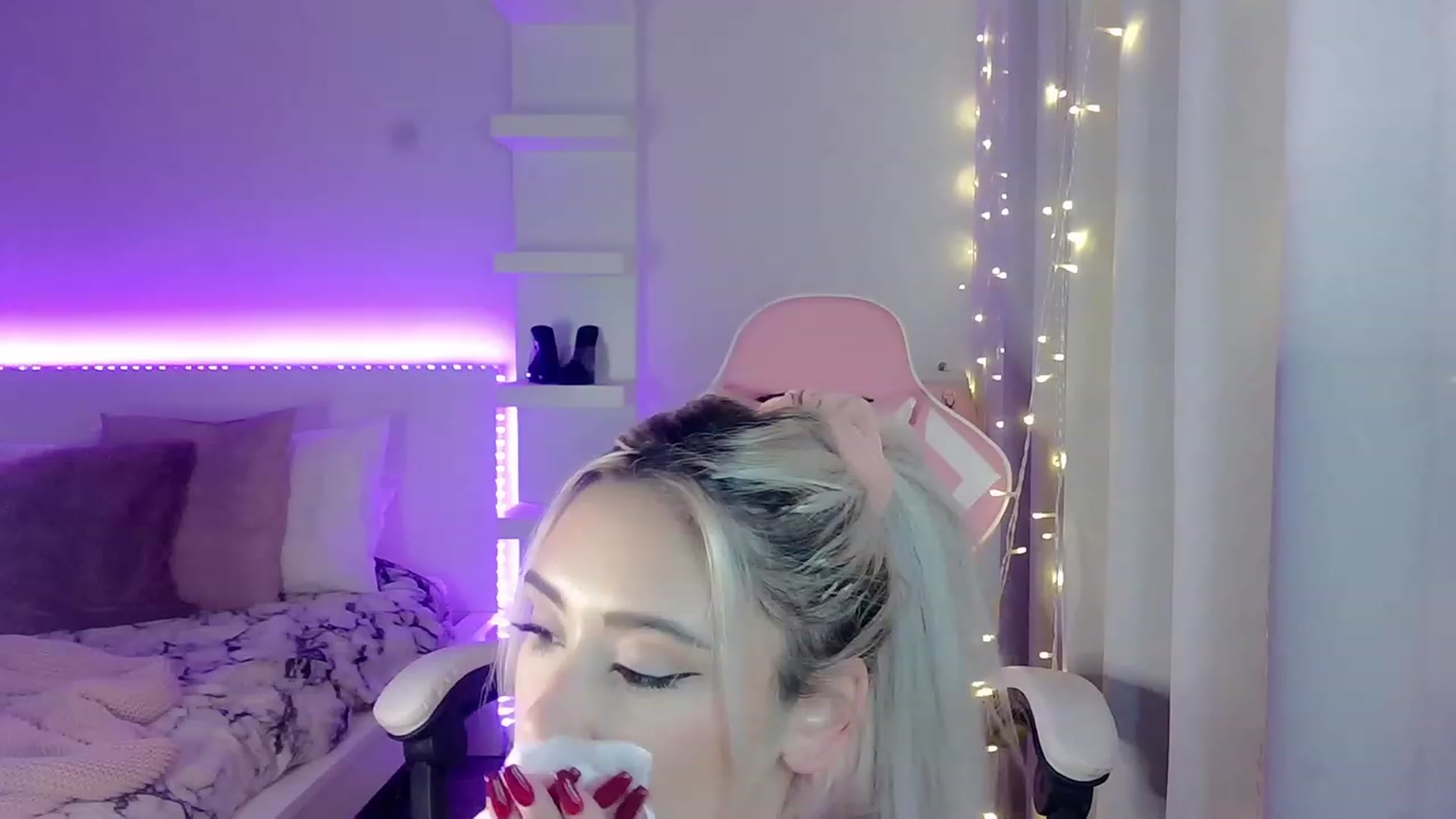 Gallery image thumbnail from BarbieAmy's myfreecams stream on, 11/13/2023, 20:51 image 1 of 20