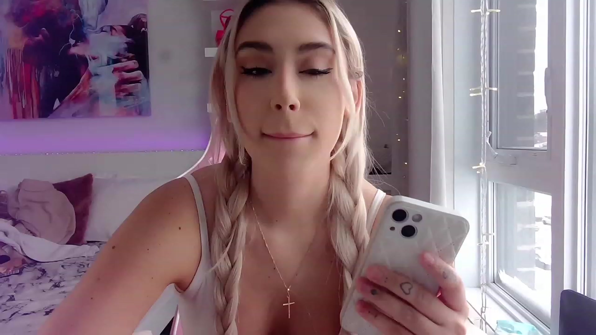 Gallery image thumbnail from BarbieAmy's myfreecams stream on, 12/05/2023, 15:49 image 7 of 20