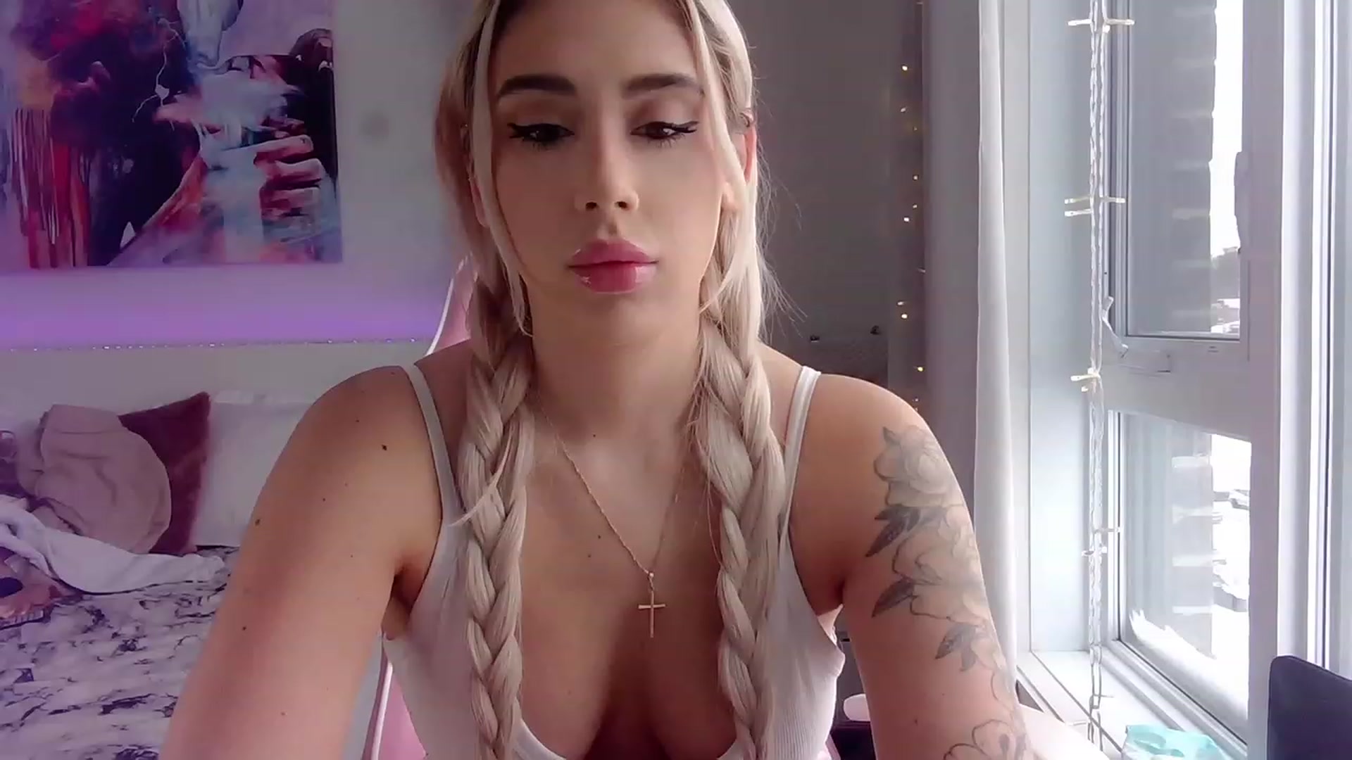 Gallery image thumbnail from BarbieAmy's myfreecams stream on, 12/05/2023, 15:49 image 5 of 20