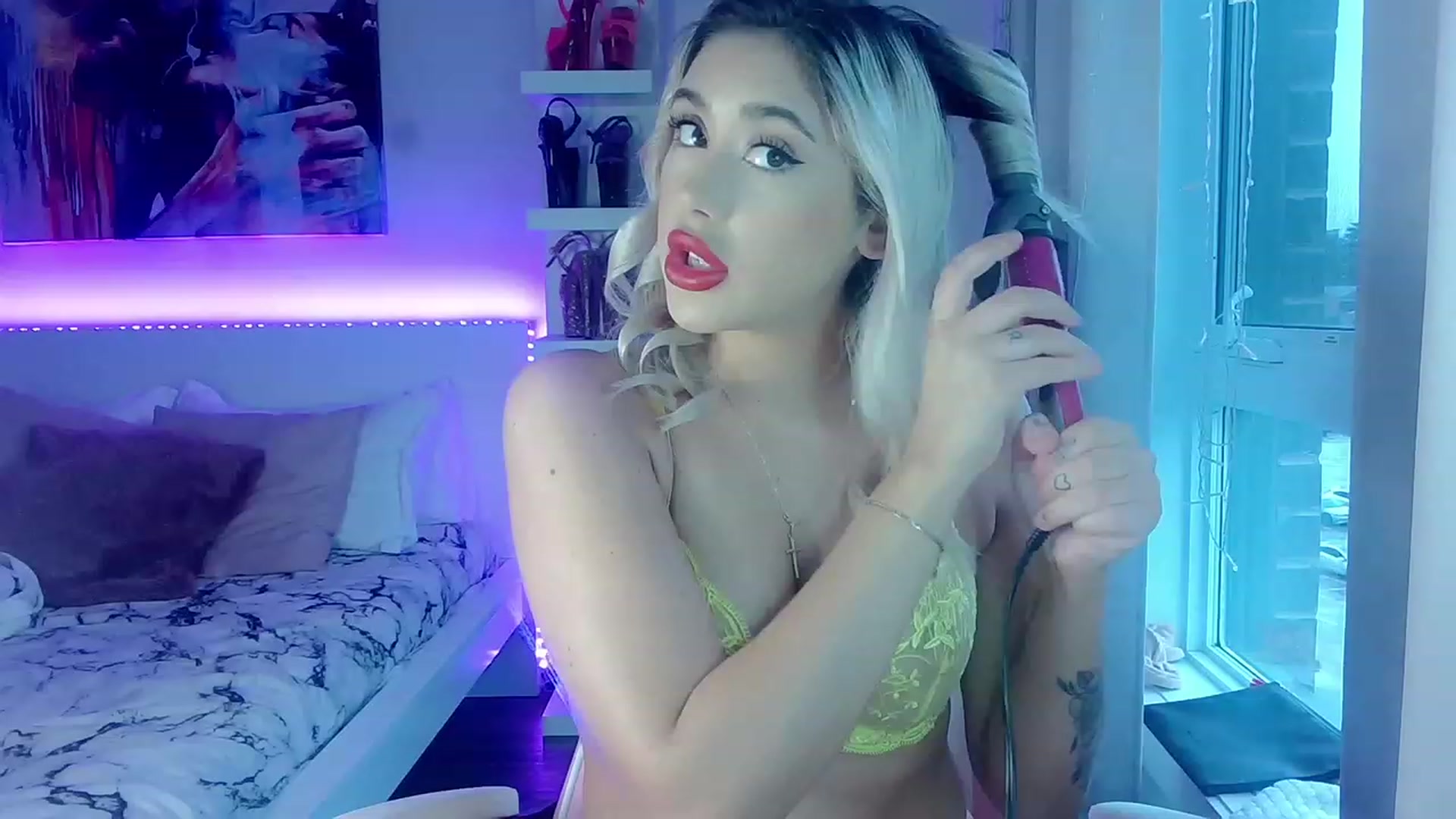 Gallery image thumbnail from BarbieAmy's myfreecams stream on, 12/29/2023, 21:11 image 9 of 20