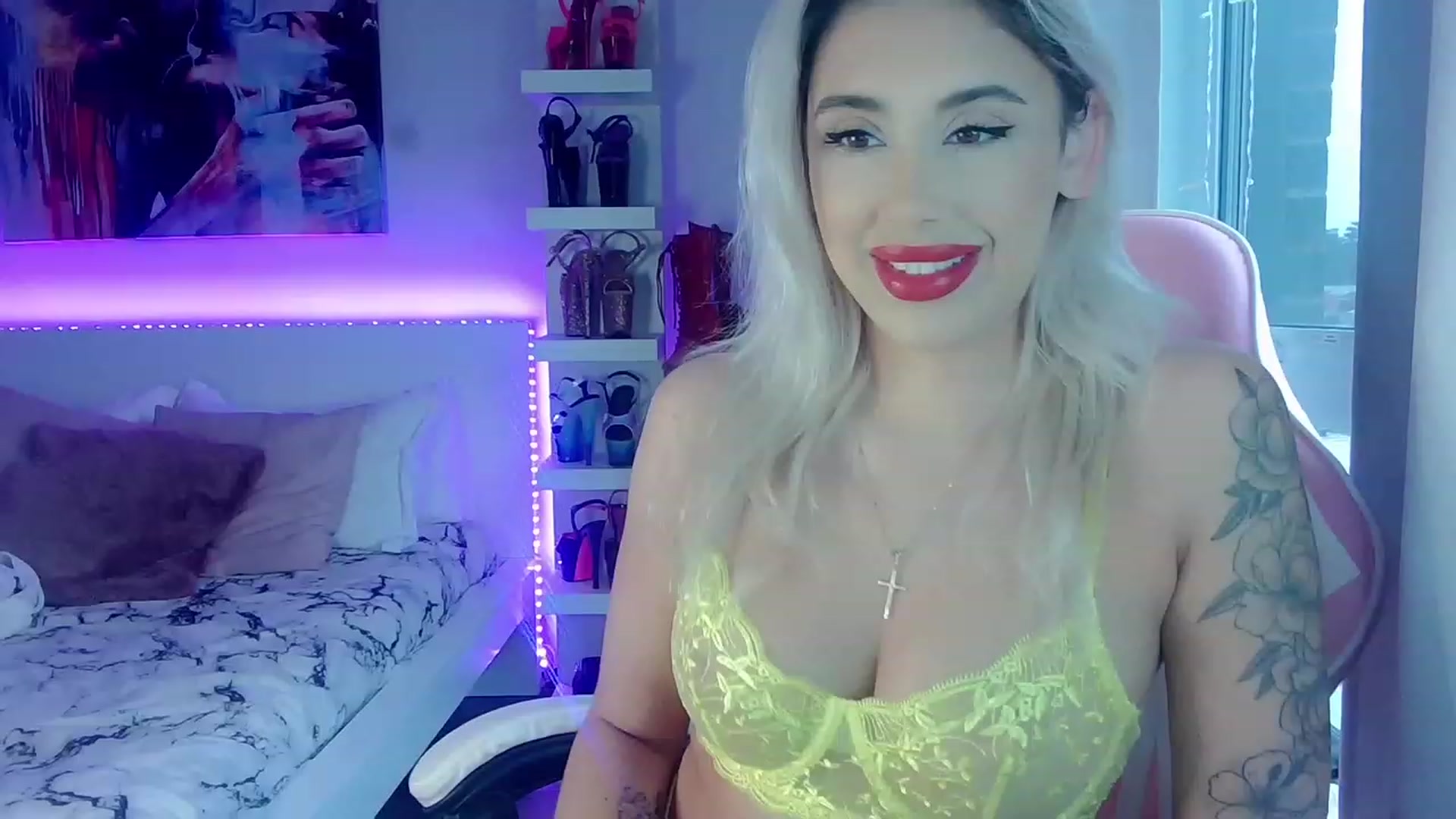 Gallery image thumbnail from BarbieAmy's myfreecams stream on, 12/29/2023, 21:11 image 4 of 20