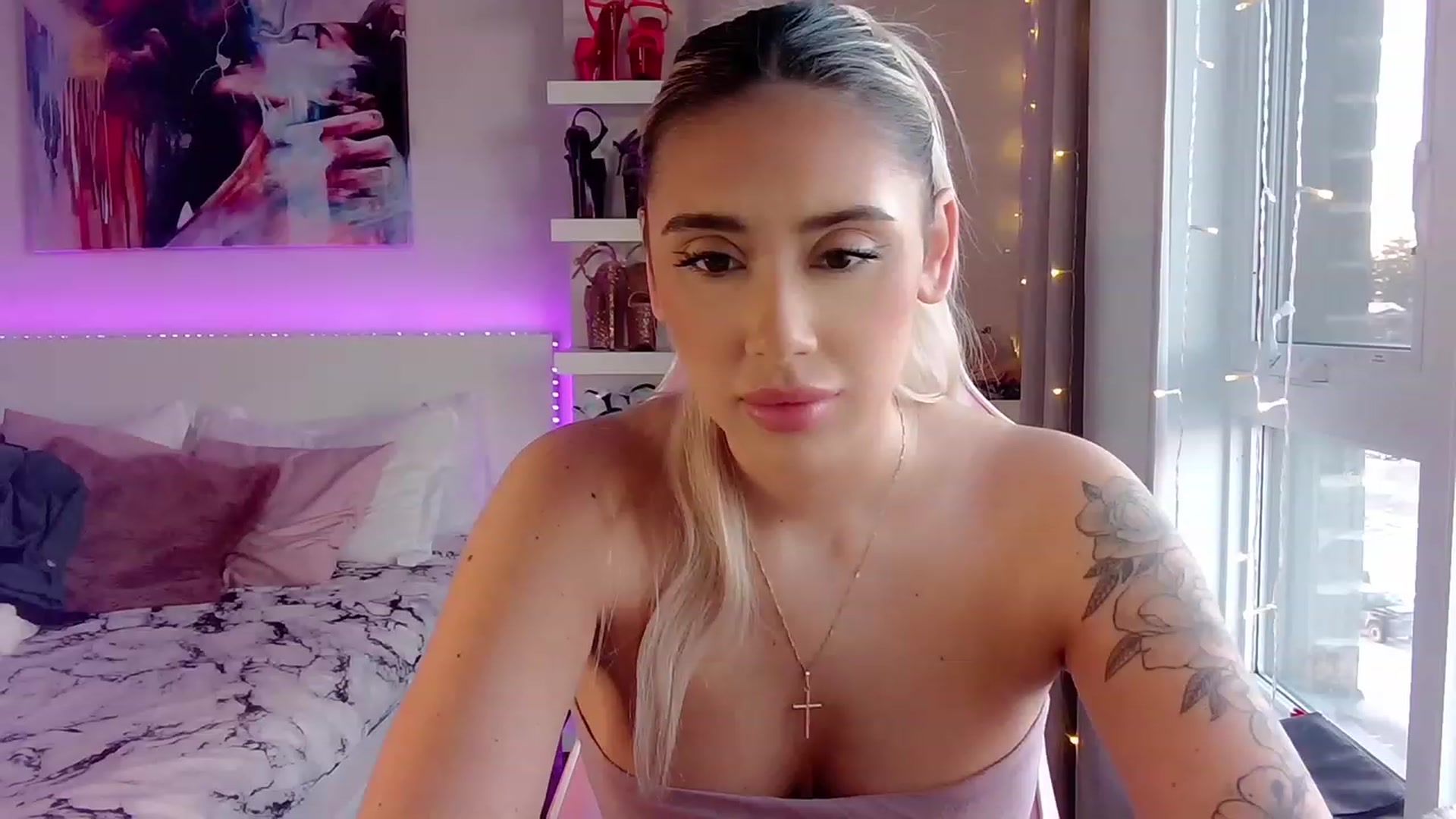 Gallery image thumbnail from BarbieAmy's myfreecams stream on, 01/04/2024, 21:03 image 5 of 20