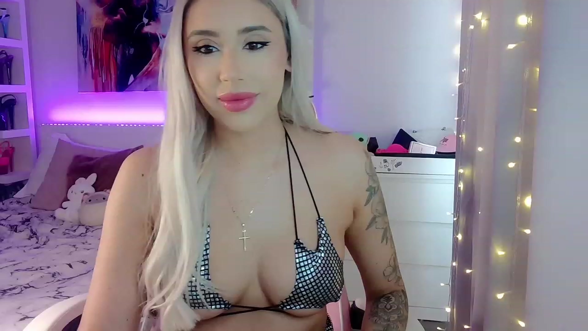 Gallery image thumbnail from BarbieAmy's myfreecams stream on, 01/27/2024, 19:36 image 7 of 20
