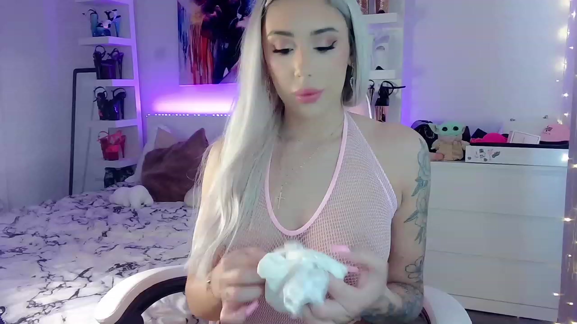 Gallery image thumbnail from BarbieAmy's myfreecams stream on, 01/30/2024, 20:44 image 14 of 20