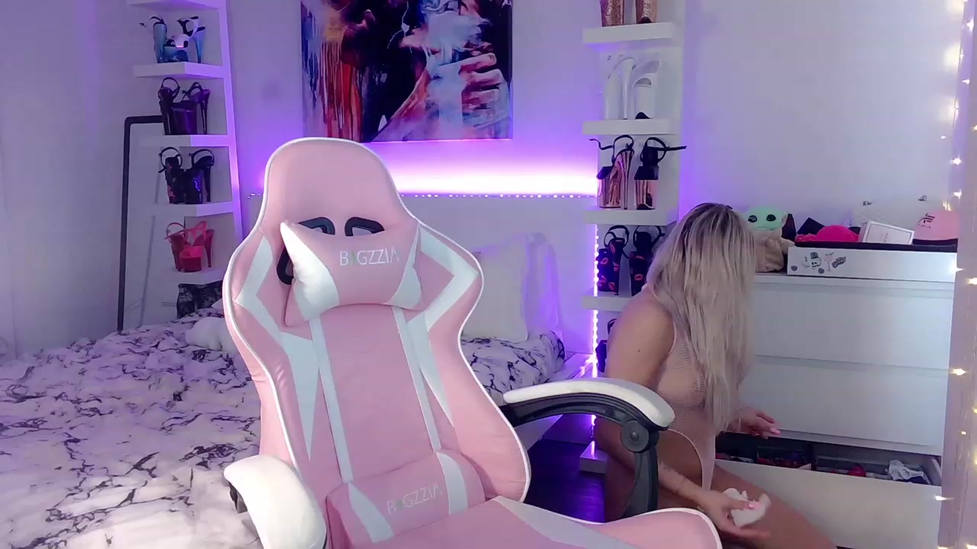 Gallery image thumbnail from BarbieAmy's myfreecams stream on, 01/30/2024, 20:44 image 13 of 20