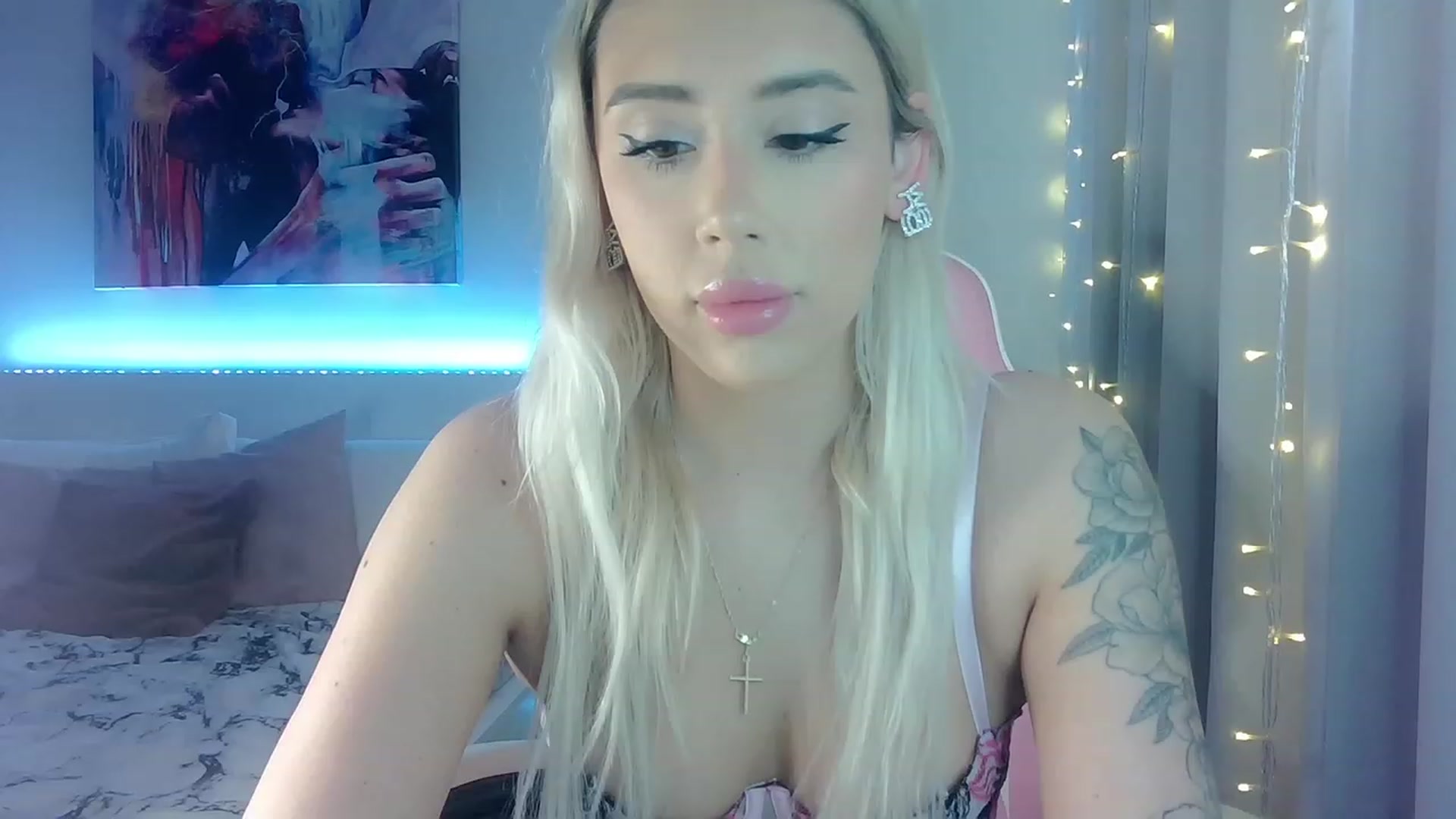 Gallery image thumbnail from BarbieAmy's myfreecams stream on, 03/09/2024, 19:51 image 8 of 20