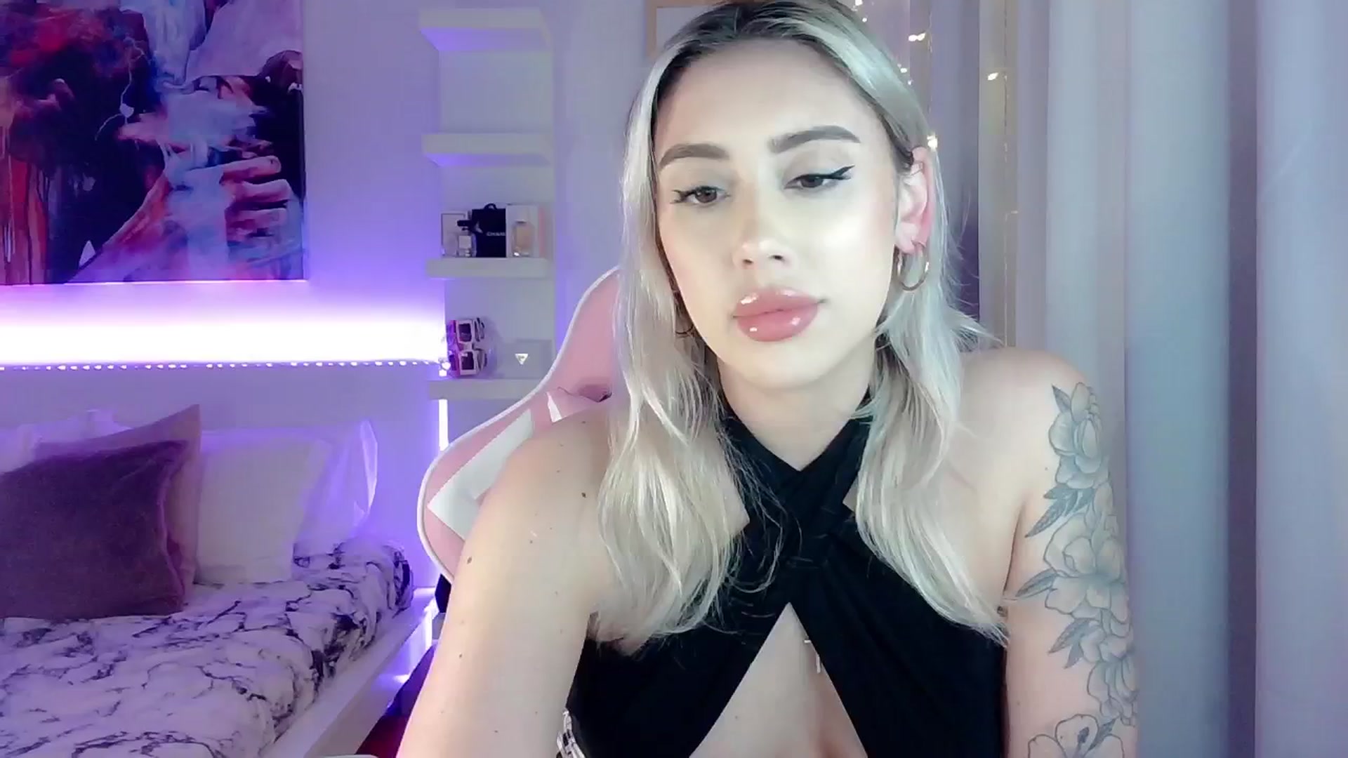 Gallery image thumbnail from BarbieAmy's myfreecams stream on, 05/17/2024, 23:58 image 13 of 20