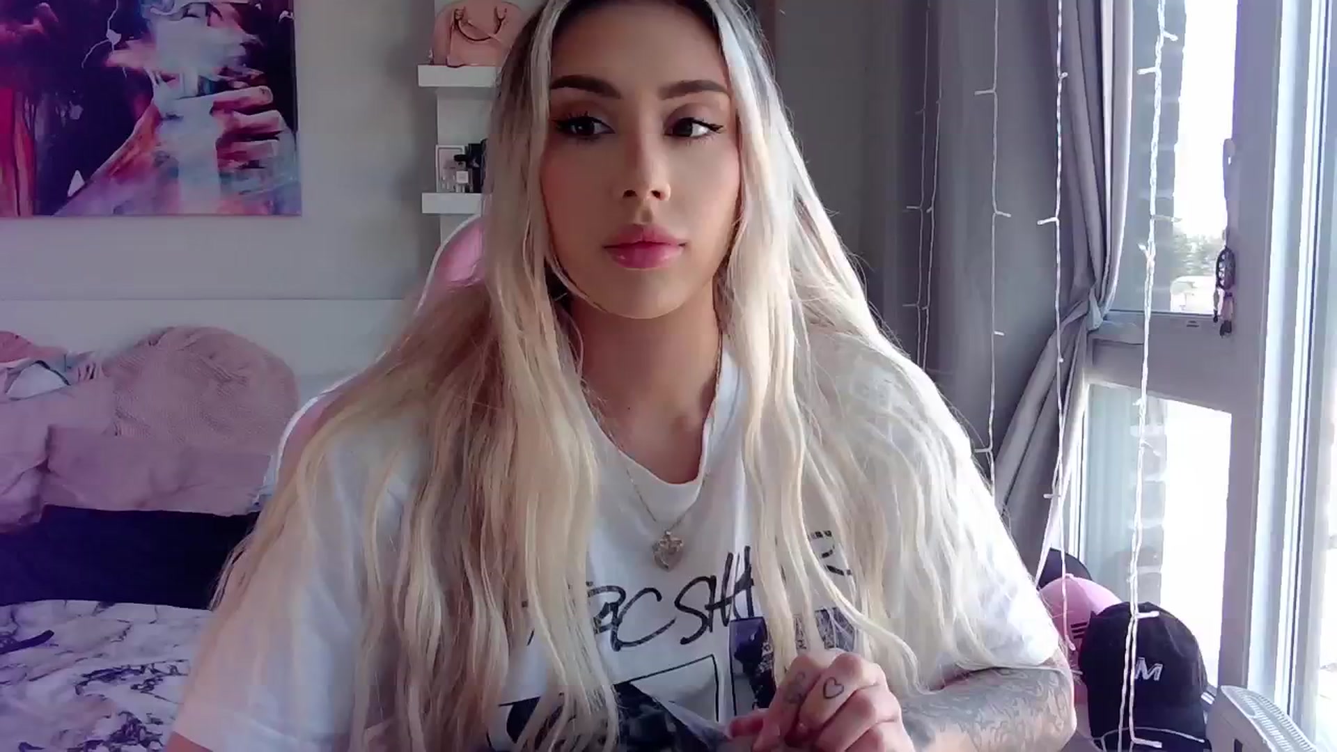 Gallery image thumbnail from BarbieAmy's myfreecams stream on, 06/03/2024, 16:40 image 19 of 20