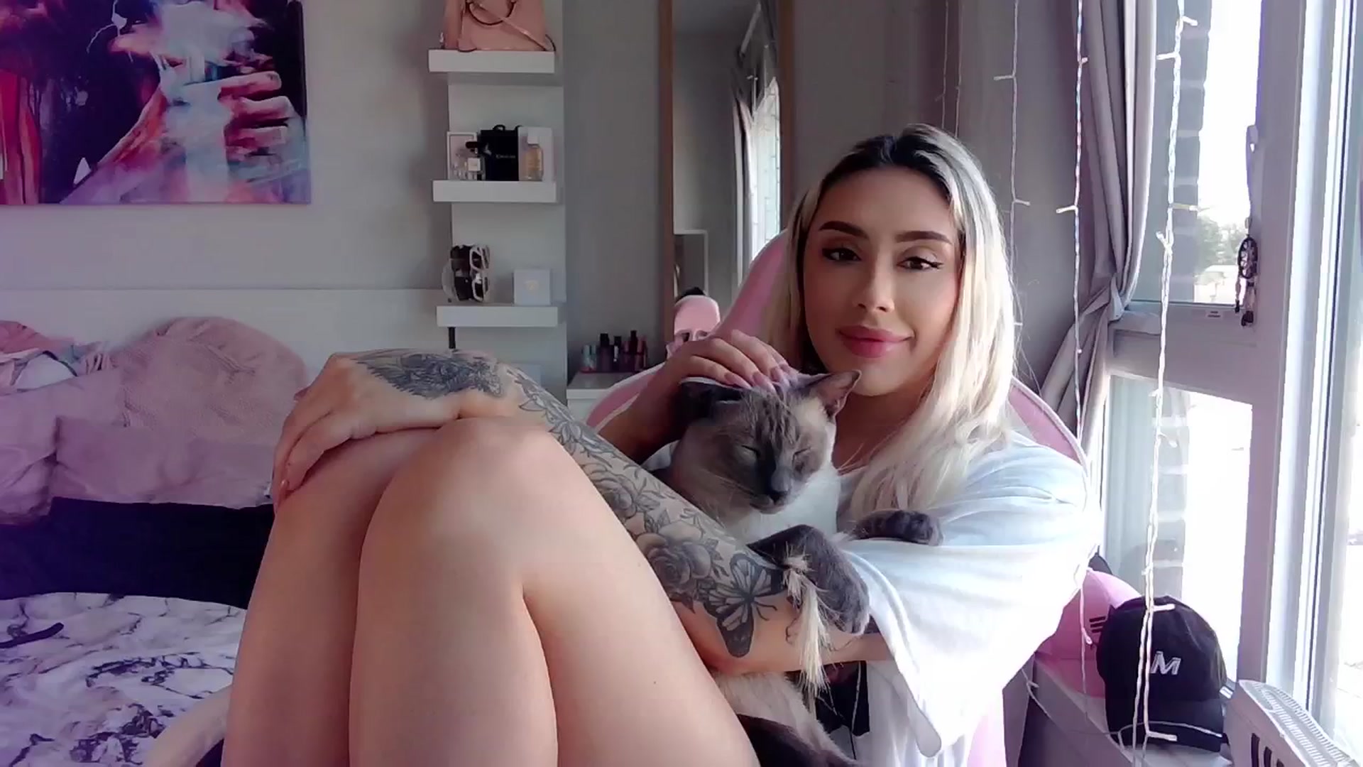 Gallery image thumbnail from BarbieAmy's myfreecams stream on, 06/03/2024, 16:40 image 18 of 20