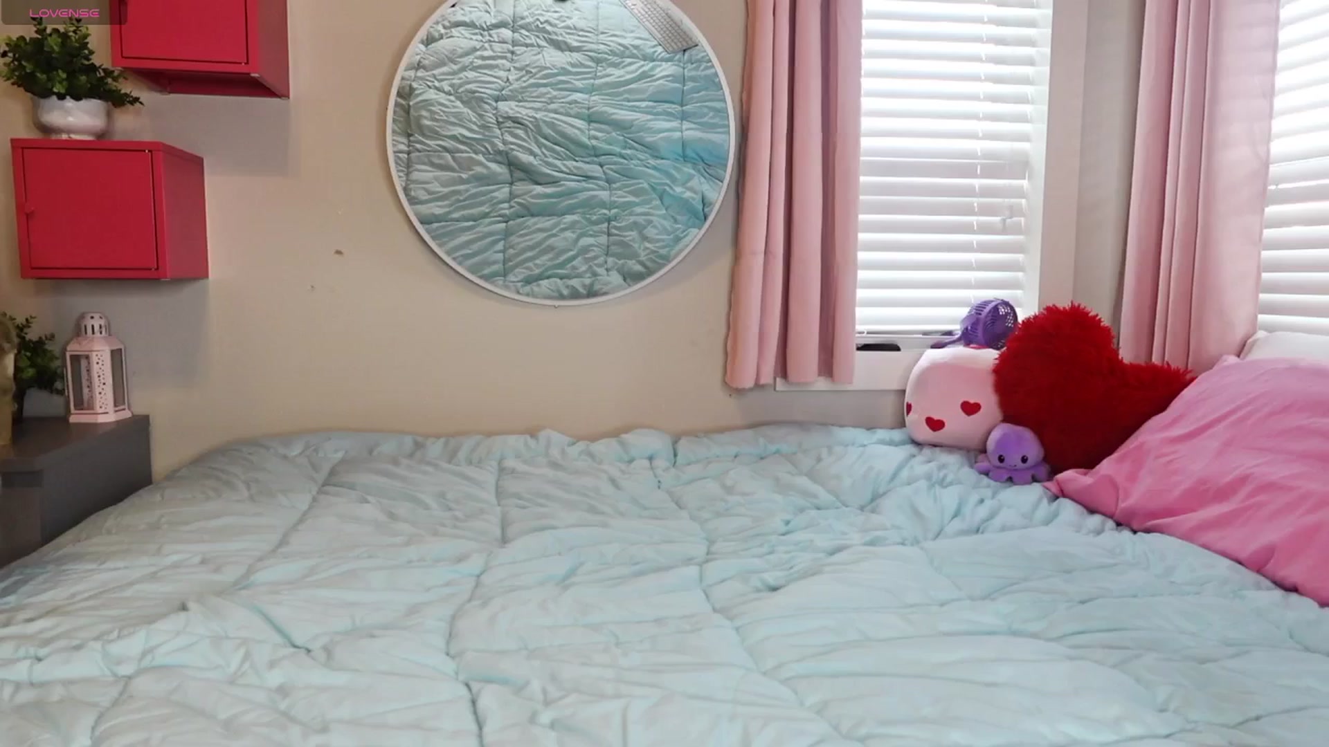 Gallery image thumbnail from BarbieBluEyes's myfreecams stream on, 06/17/2024, 19:19 image 18 of 20