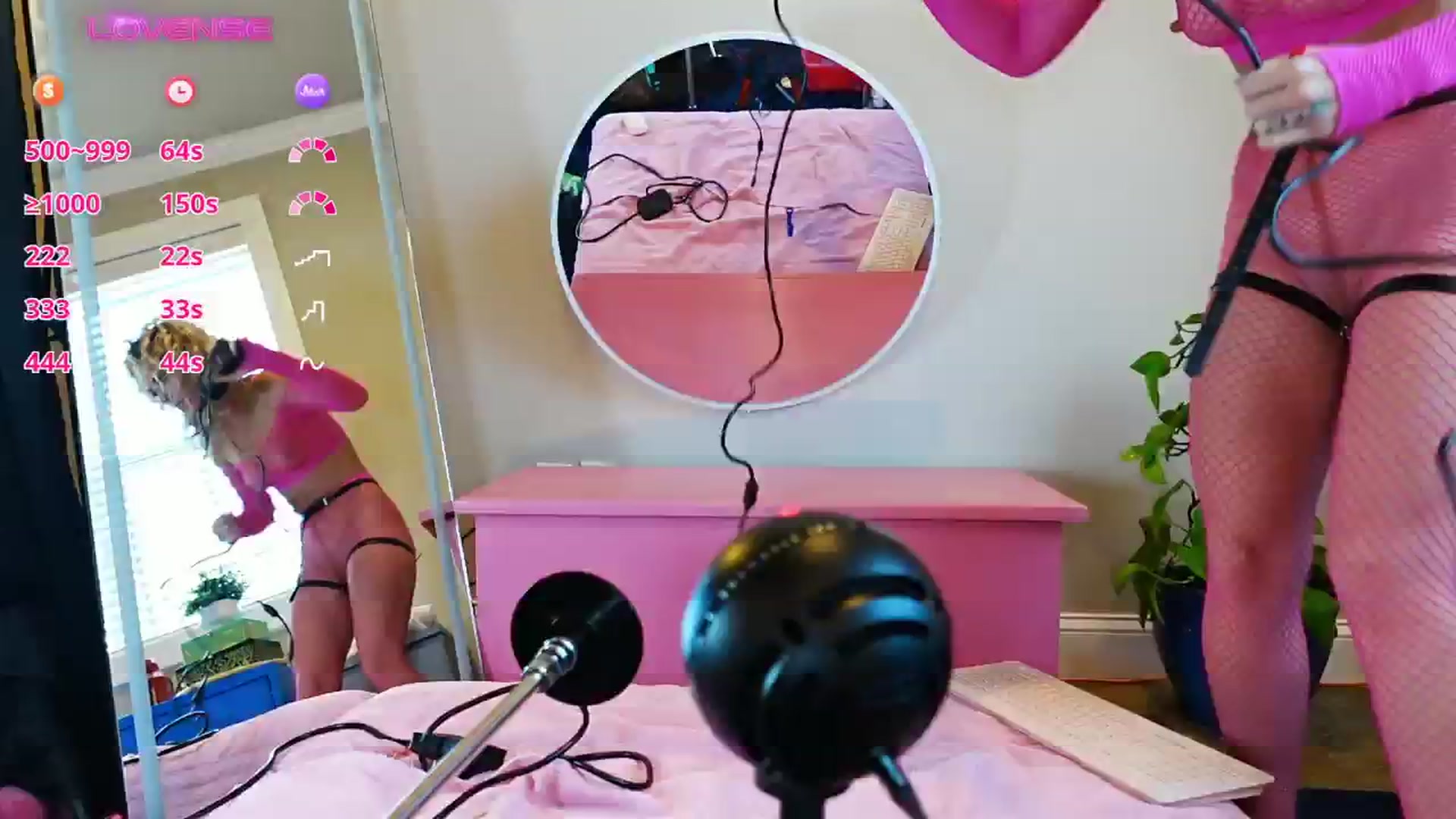 Gallery image thumbnail from BarbieBluEyes's myfreecams stream on, 11/29/2024, 21:26 image 18 of 20