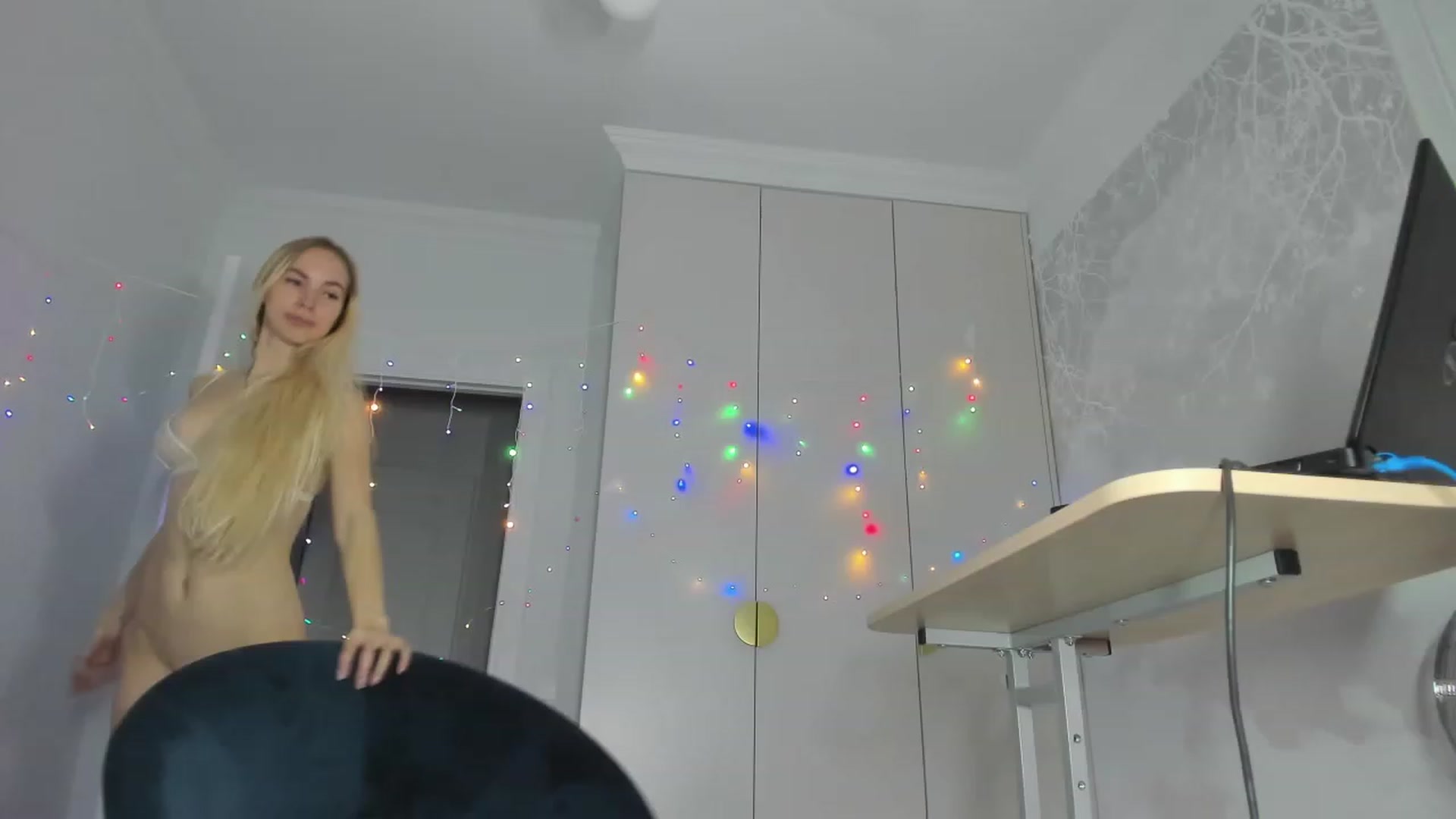 Gallery image thumbnail from BarbieX's myfreecams stream on, 12/13/2023, 15:37 image 18 of 20