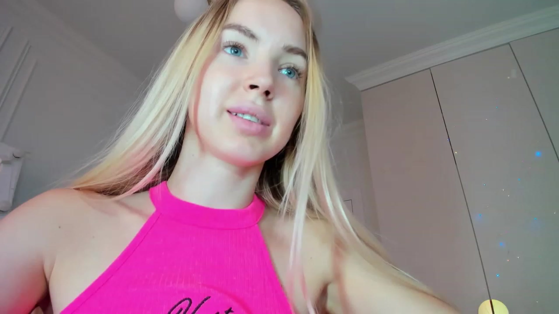 Gallery image thumbnail from BarbieX's myfreecams stream on, 12/20/2023, 10:21 image 10 of 20