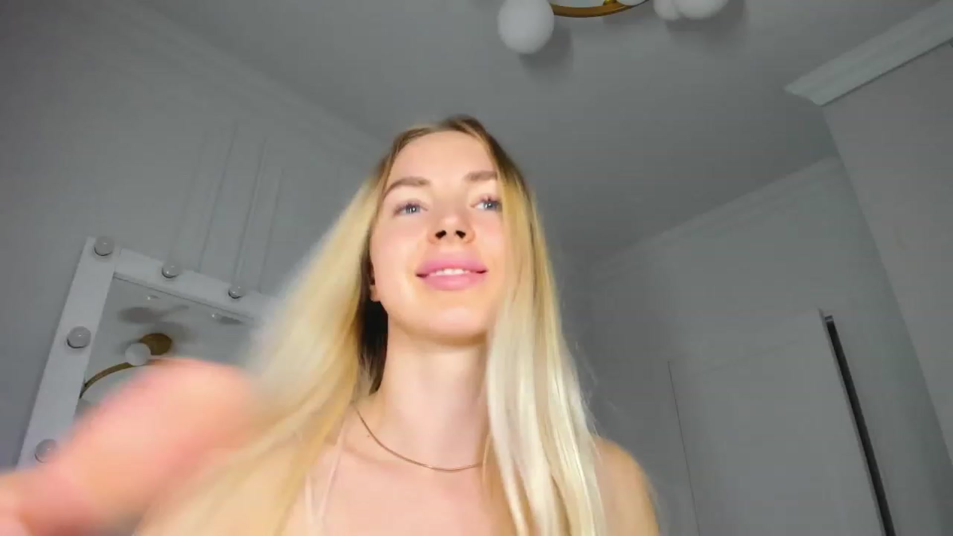 Gallery image thumbnail from BarbieX's myfreecams stream on, 12/23/2023, 10:15 image 19 of 20