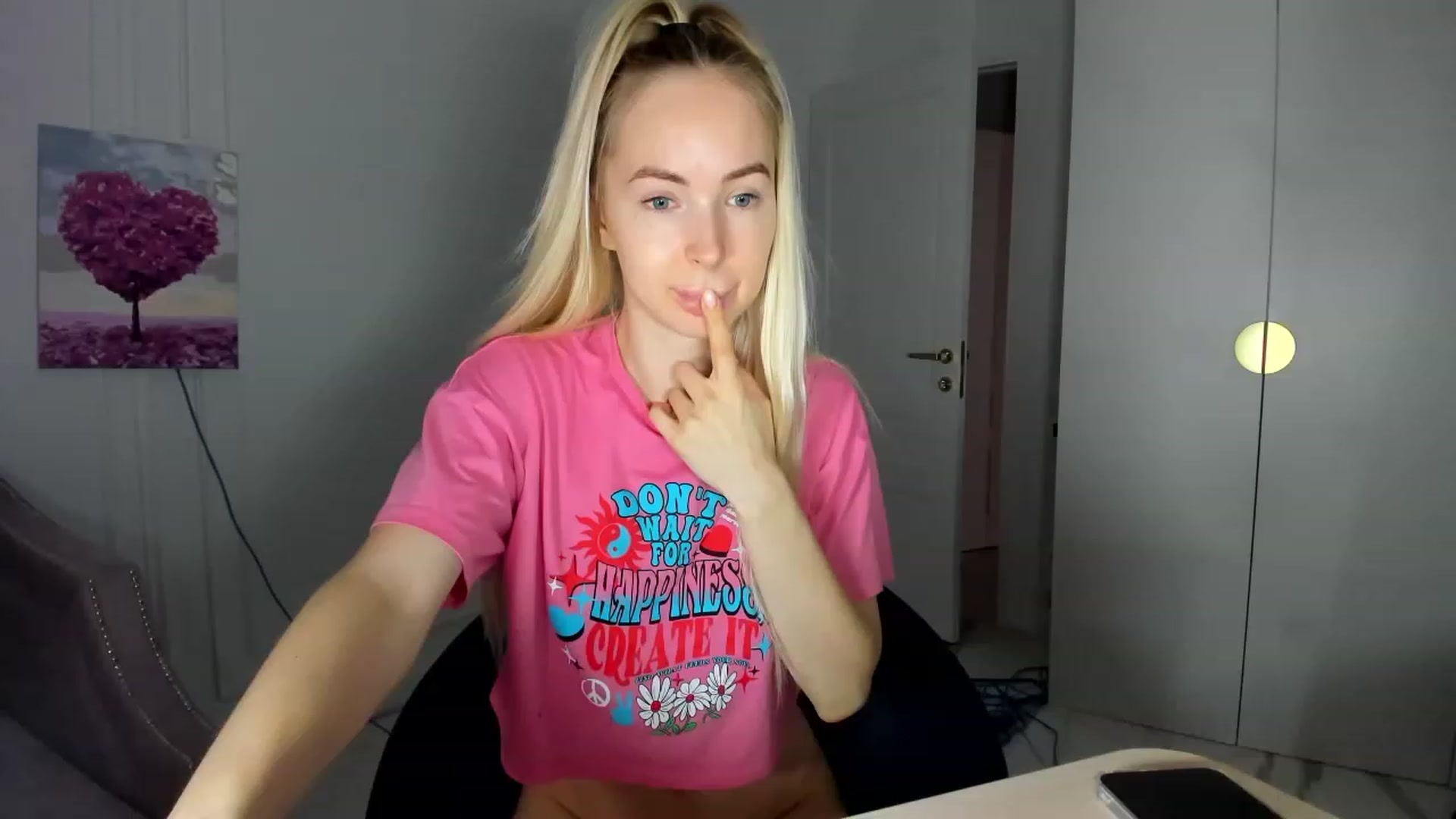 Gallery image thumbnail from BarbieX's myfreecams stream on, 01/29/2024, 08:43 image 12 of 20