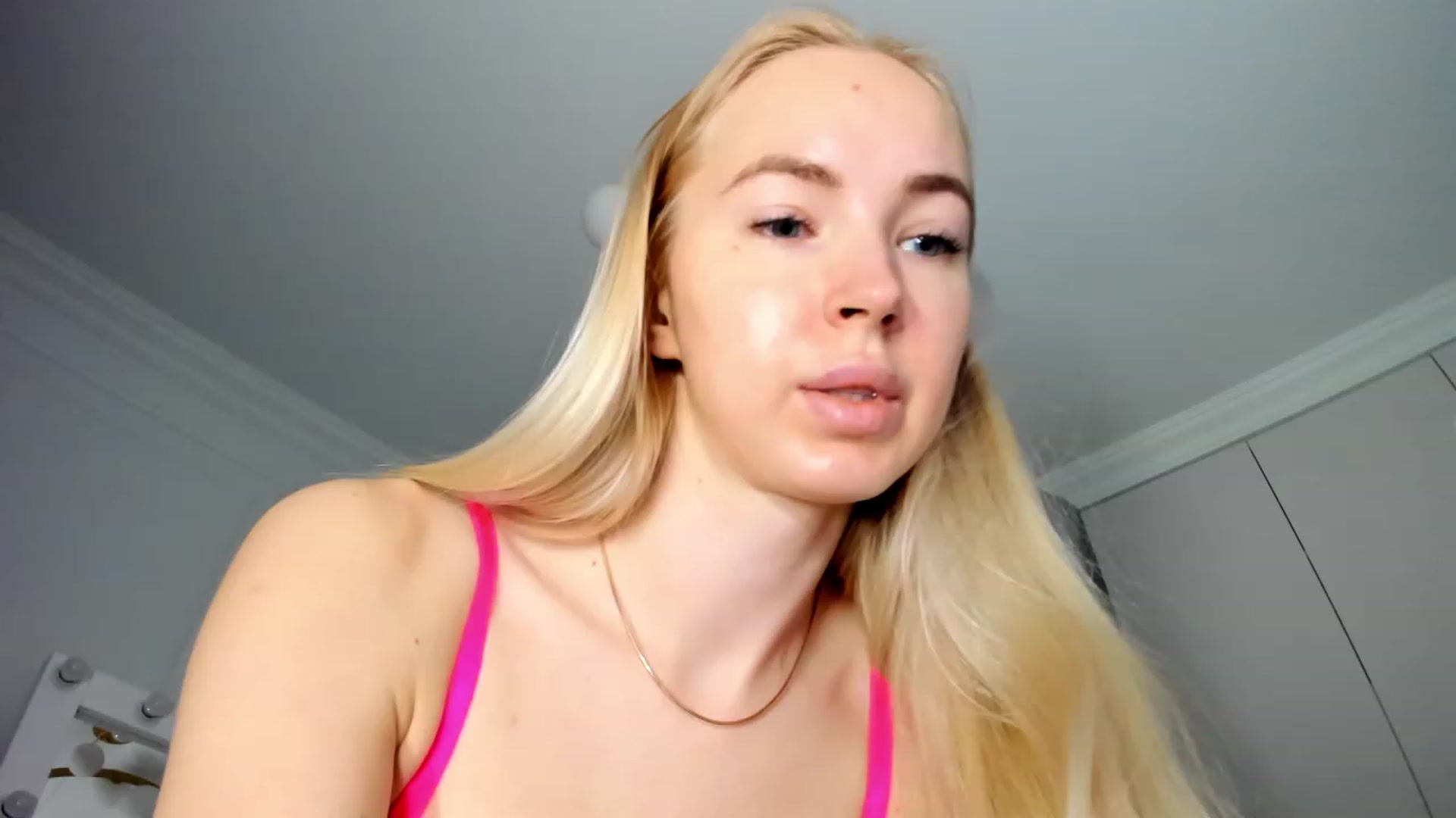 Gallery image thumbnail from BarbieX's myfreecams stream on, 03/13/2024, 04:45 image 16 of 20