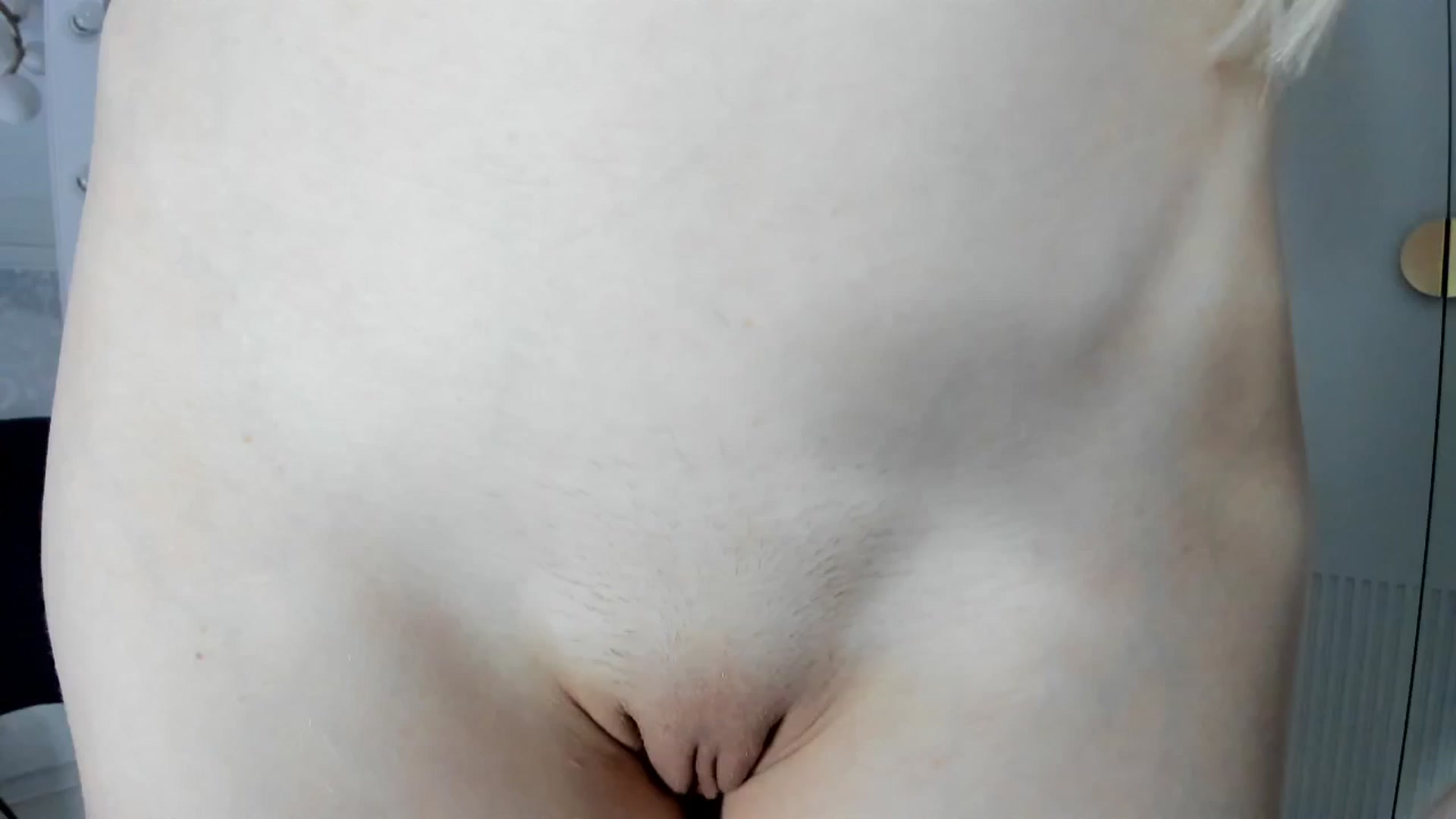 Gallery image thumbnail from BarbieX's myfreecams stream on, 04/16/2024, 04:56 image 1 of 20