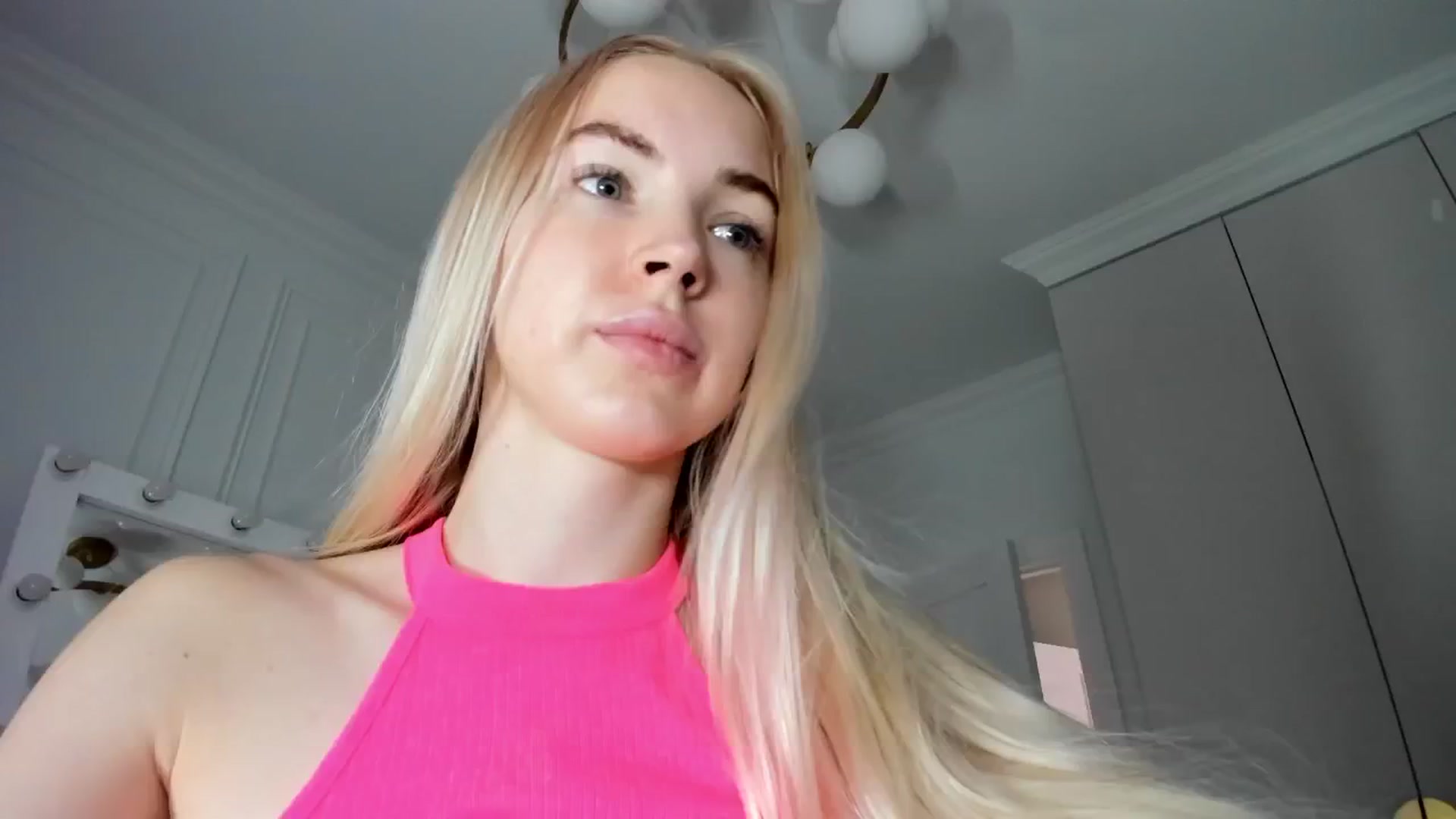 Gallery image thumbnail from BarbieX's myfreecams stream on, 04/16/2024, 05:58 image 20 of 20