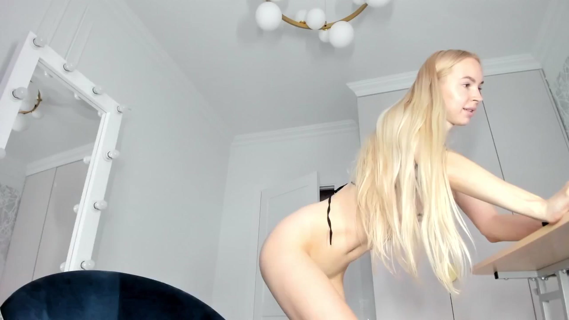 Gallery image thumbnail from BarbieX's myfreecams stream on, 04/22/2024, 10:08 image 10 of 20