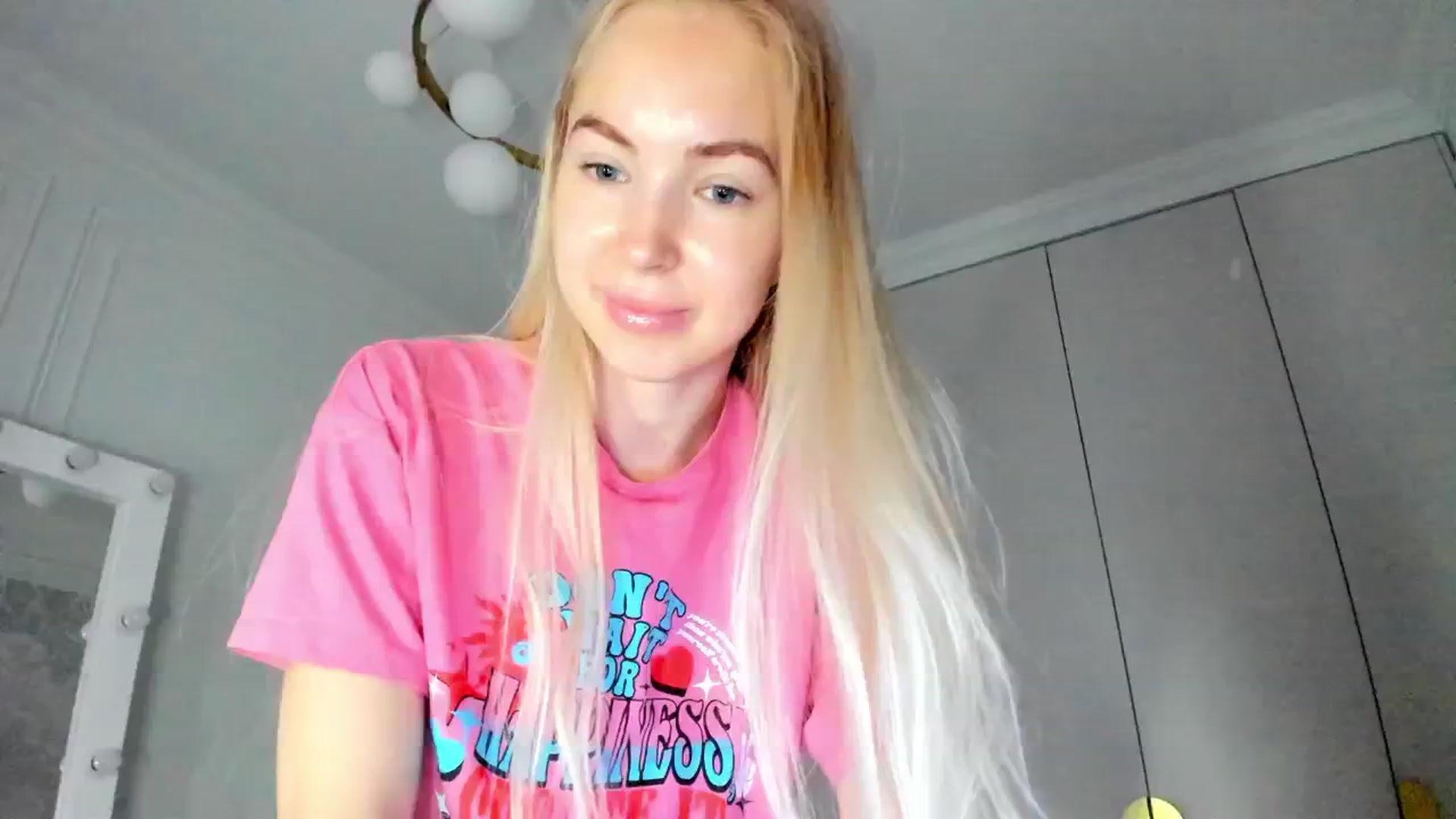 Gallery image thumbnail from BarbieX's myfreecams stream on, 04/25/2024, 03:56 image 2 of 20