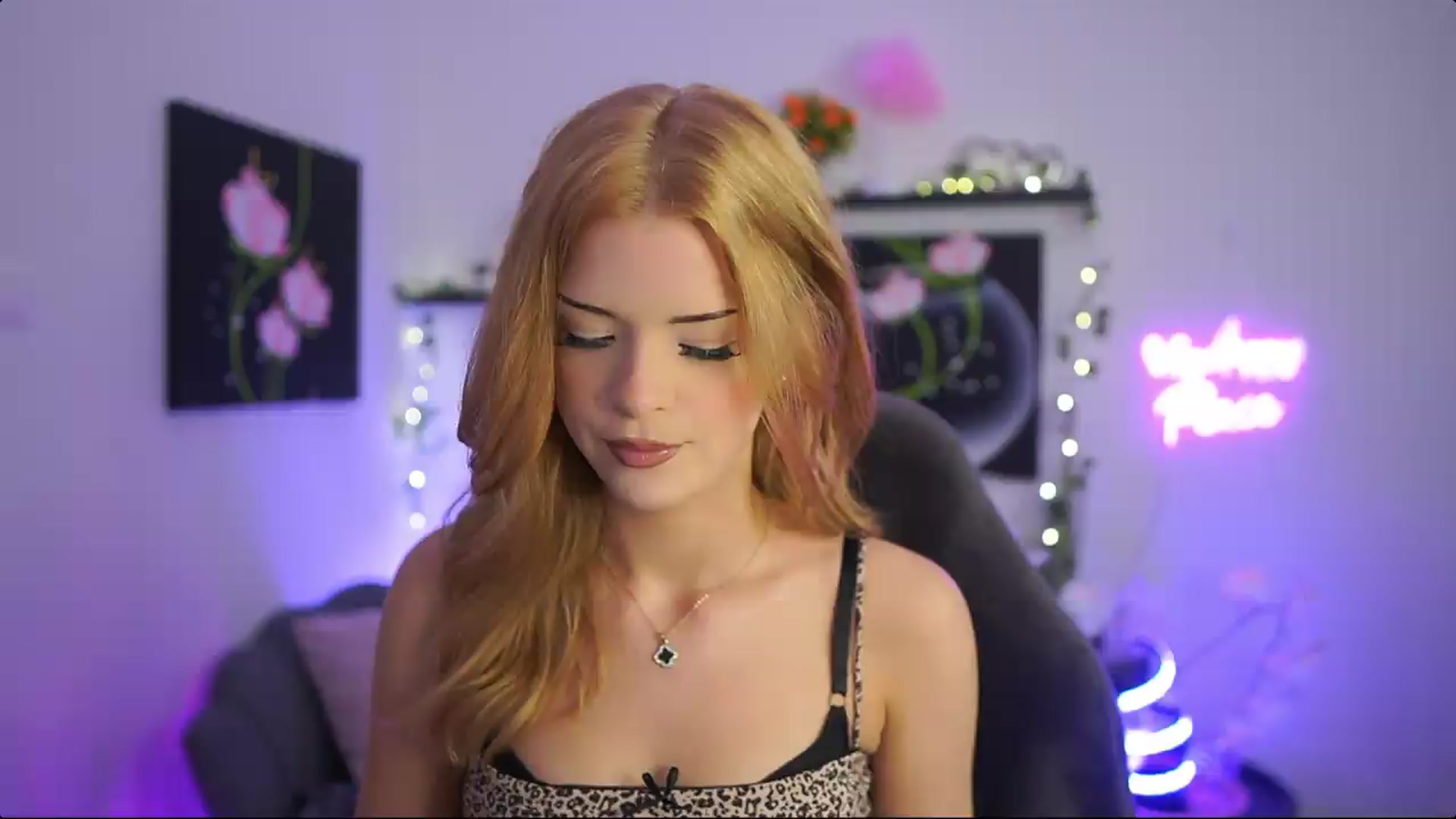 Gallery image thumbnail from Barbie_Bree's myfreecams stream on, 08/06/2026, 15:09 image 1 of 20