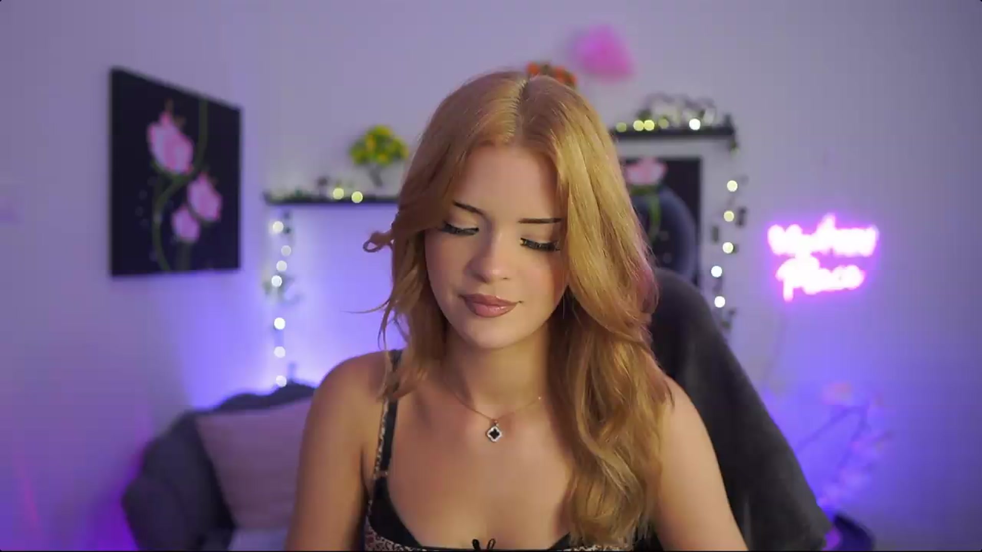 Gallery image thumbnail from Barbie_Bree's myfreecams stream on, 08/06/2026, 17:53 image 3 of 20