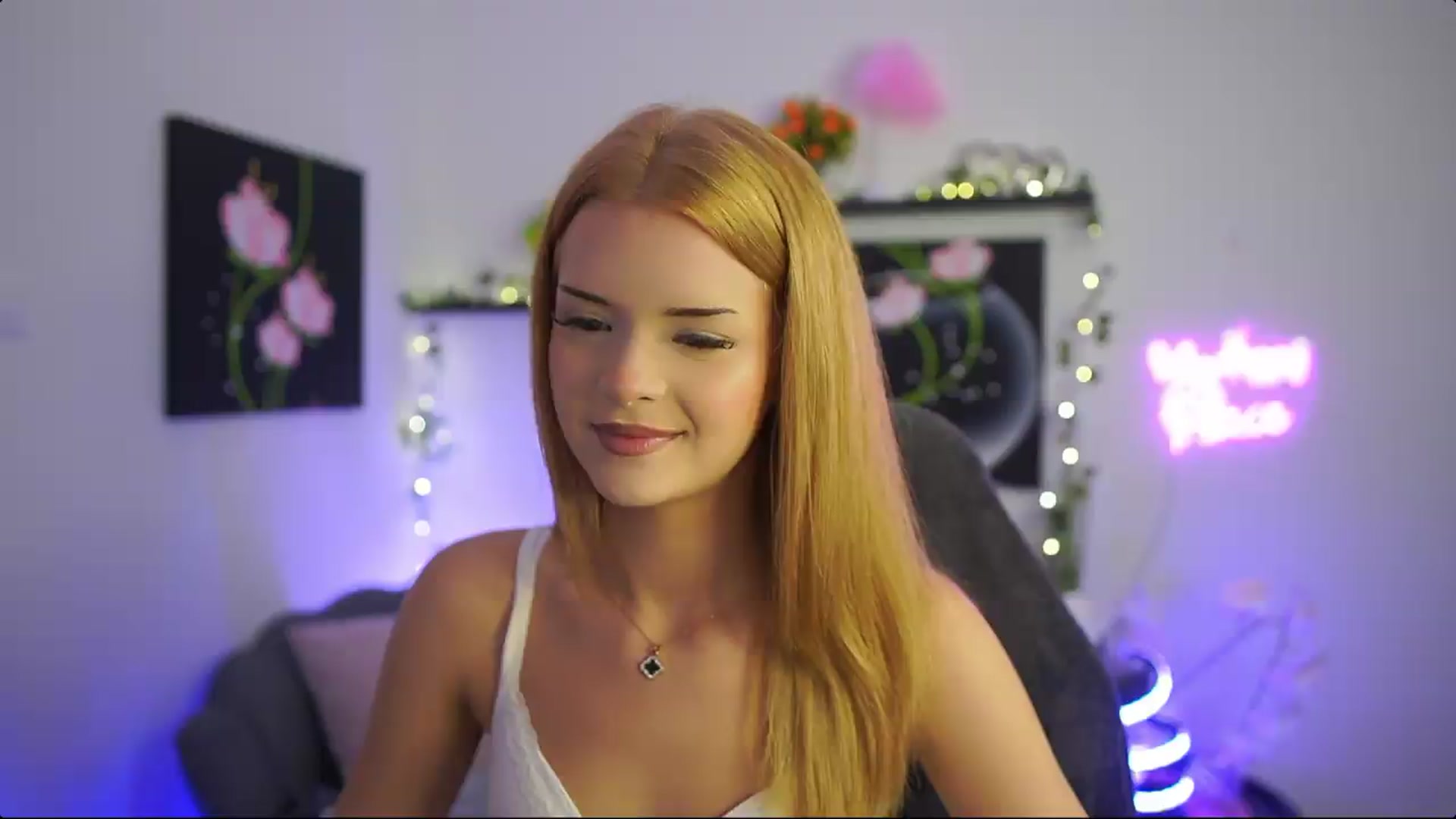 Gallery image thumbnail from Barbie_Bree's myfreecams stream on, 08/07/2026, 15:08 image 3 of 20