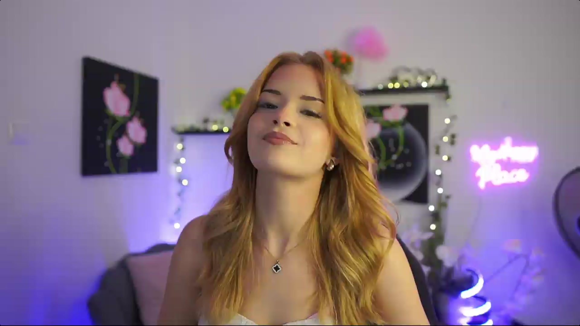 Gallery image thumbnail from Barbie_Bree's myfreecams stream on, 08/12/2026, 14:40 image 2 of 20