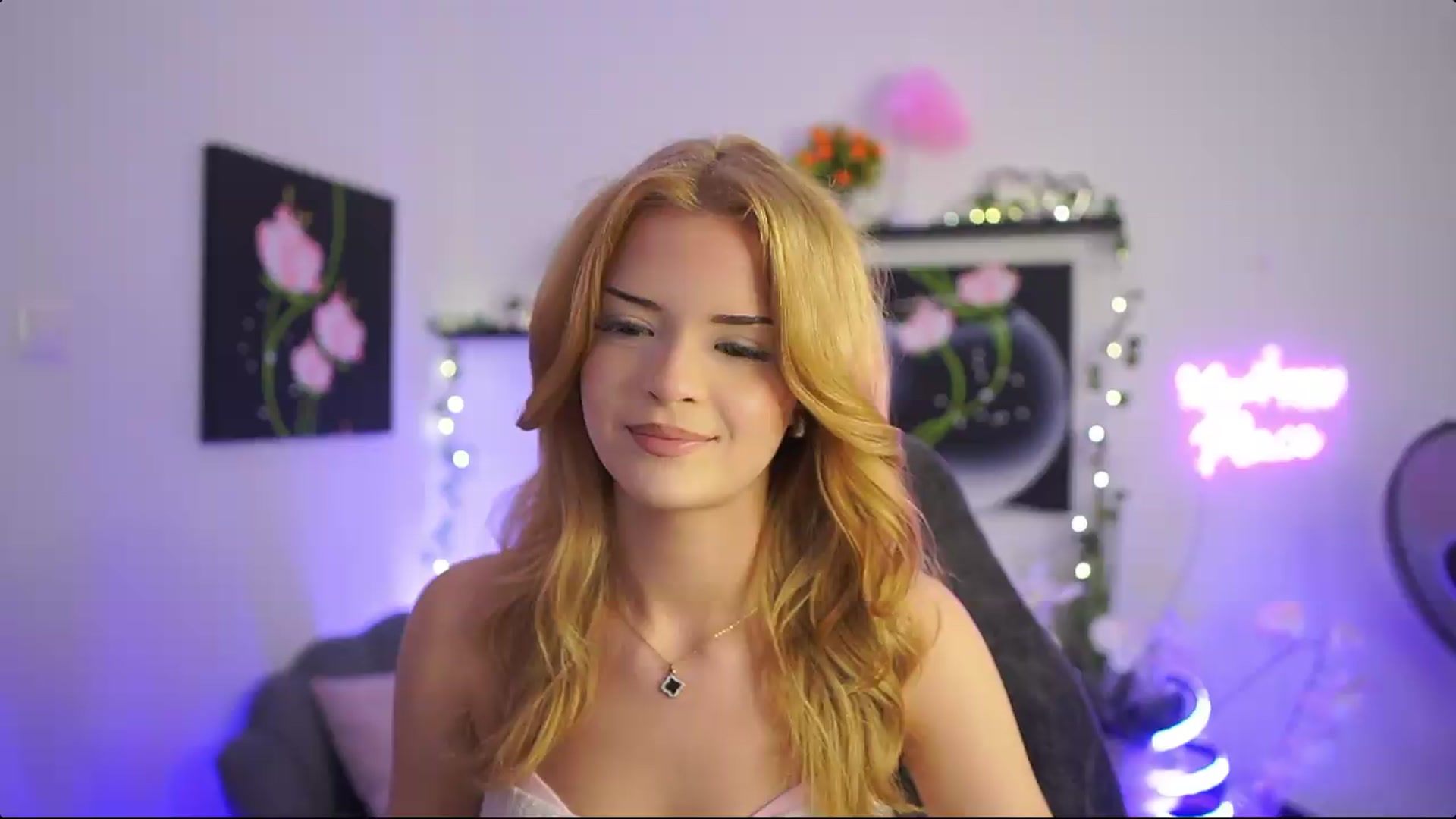 Gallery image thumbnail from Barbie_Bree's myfreecams stream on, 08/12/2026, 15:29 image 5 of 20