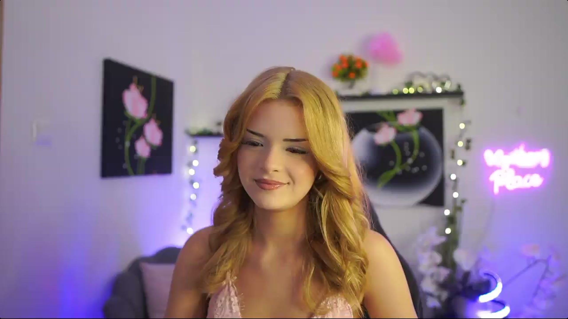 Gallery image thumbnail from Barbie_Bree's myfreecams stream on, 08/14/2026, 14:41 image 5 of 20