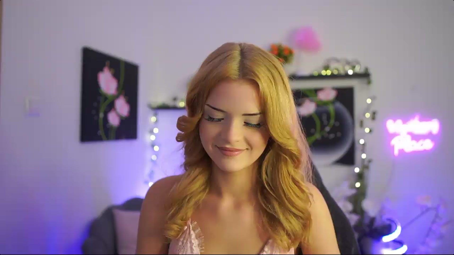 Gallery image thumbnail from Barbie_Bree's myfreecams stream on, 08/14/2026, 17:40 image 15 of 20