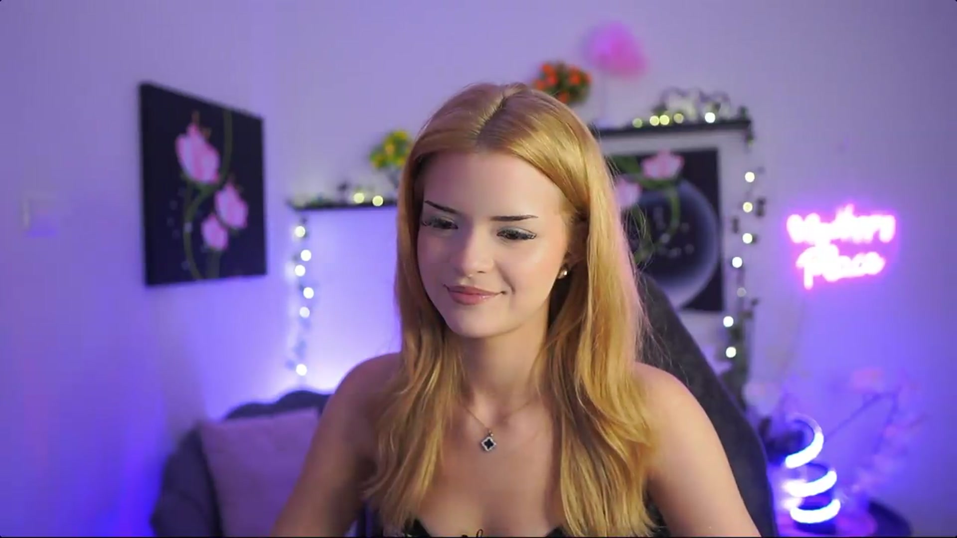 Gallery image thumbnail from Barbie_Bree's myfreecams stream on, 08/15/2026, 17:44 image 15 of 20