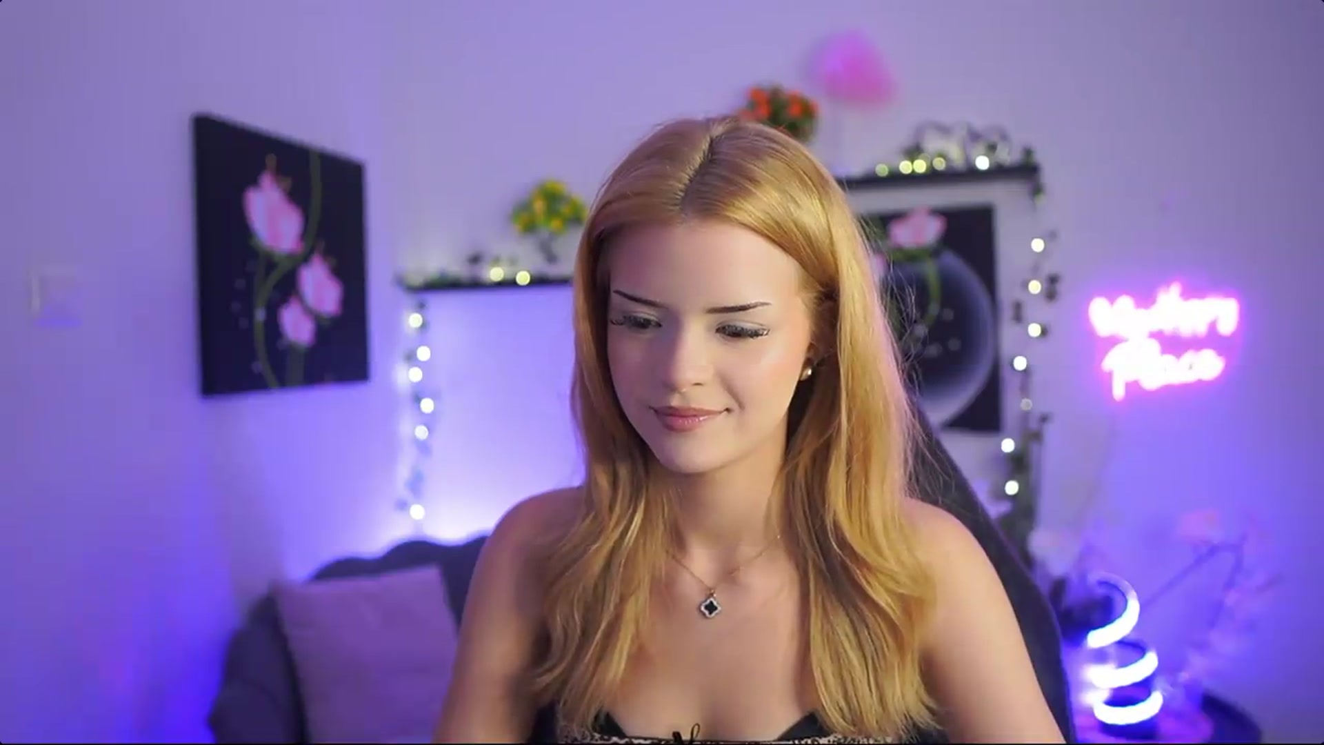 Gallery image thumbnail from Barbie_Bree's myfreecams stream on, 08/15/2026, 17:44 image 14 of 20