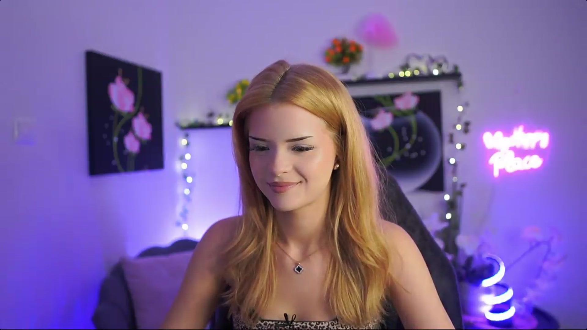 Gallery image thumbnail from Barbie_Bree's myfreecams stream on, 08/15/2026, 17:44 image 6 of 20
