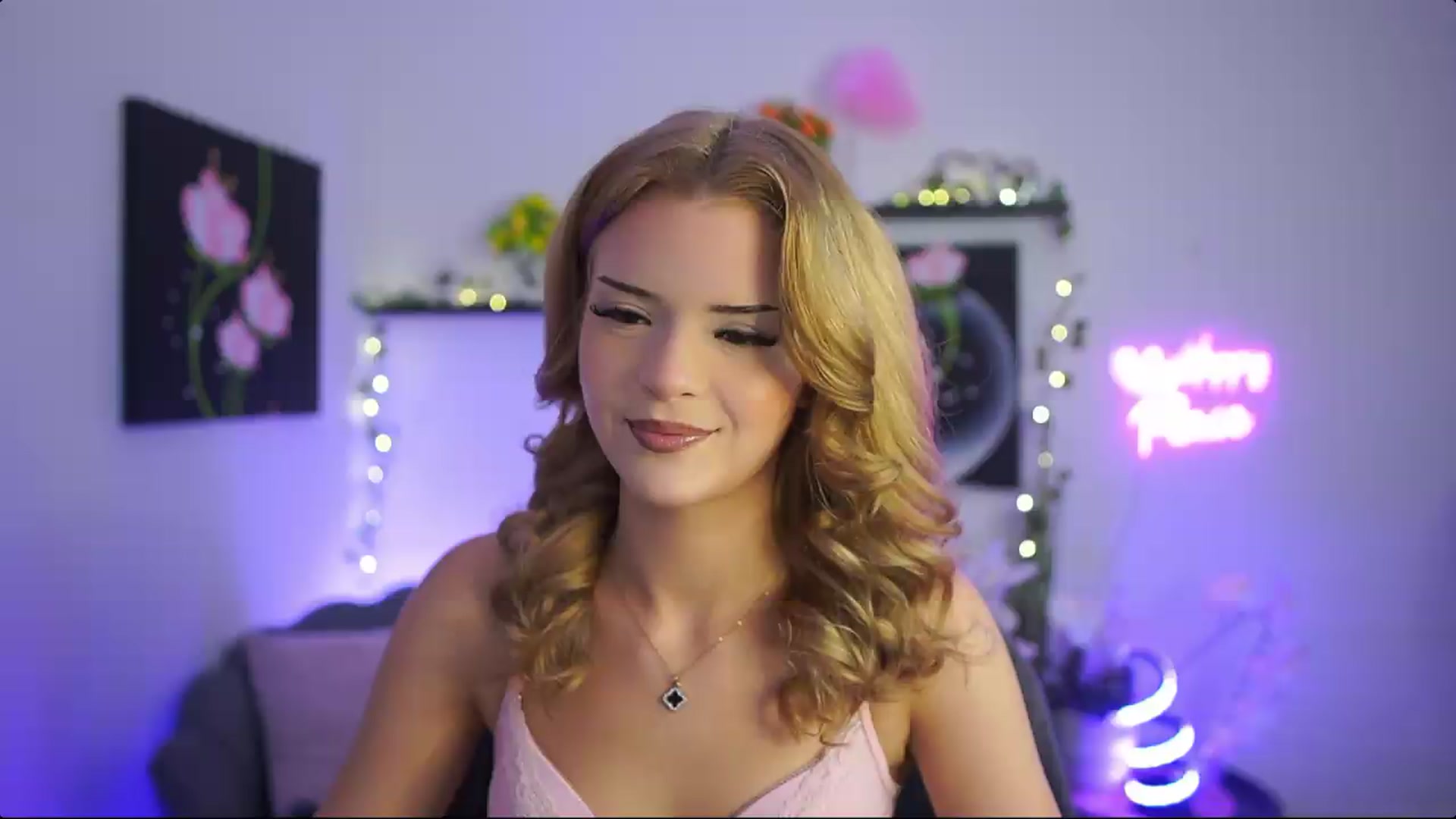 Gallery image thumbnail from Barbie_Bree's myfreecams stream on, 08/18/2026, 14:39 image 15 of 20