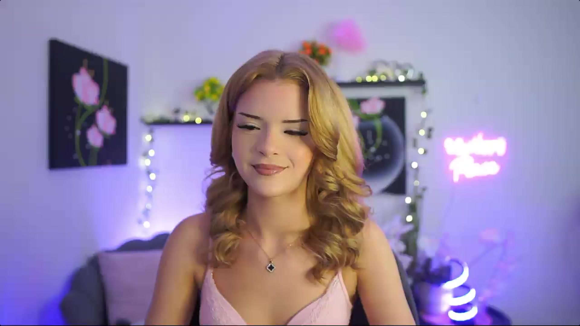 Gallery image thumbnail from Barbie_Bree's myfreecams stream on, 08/18/2026, 14:39 image 9 of 20