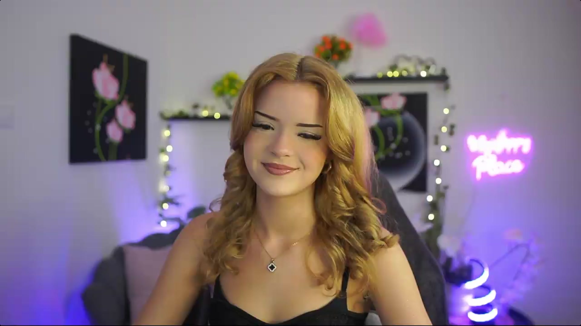 Gallery image thumbnail from Barbie_Bree's myfreecams stream on, 08/20/2026, 15:02 image 4 of 20