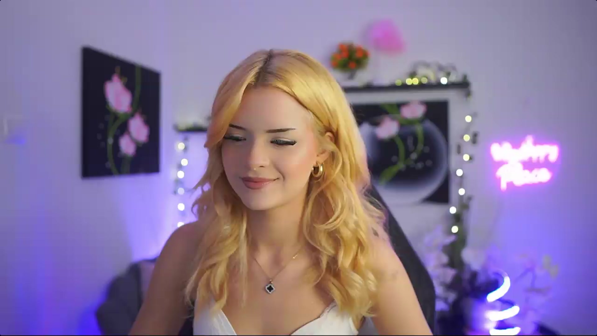 Gallery image thumbnail from Barbie_Bree's myfreecams stream on, 08/21/2026, 13:39 image 16 of 20