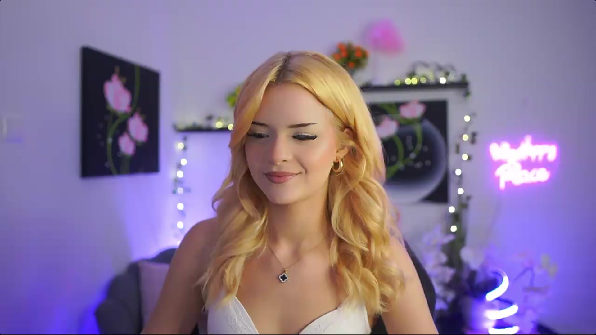 Gallery image thumbnail from Barbie_Bree's myfreecams stream on, 08/21/2026, 13:39 image 19 of 20