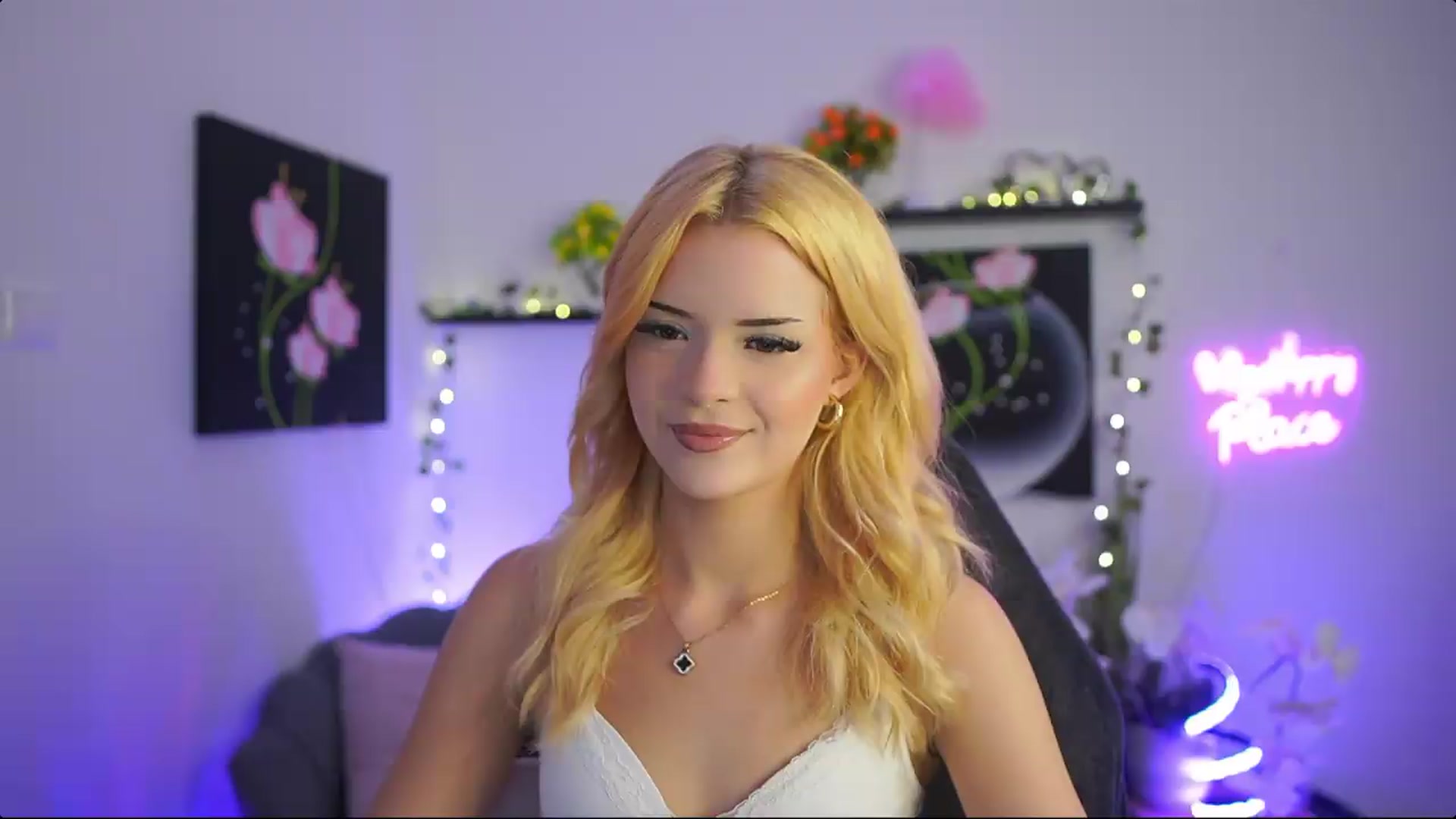Gallery image thumbnail from Barbie_Bree's myfreecams stream on, 08/21/2026, 14:56 image 11 of 20